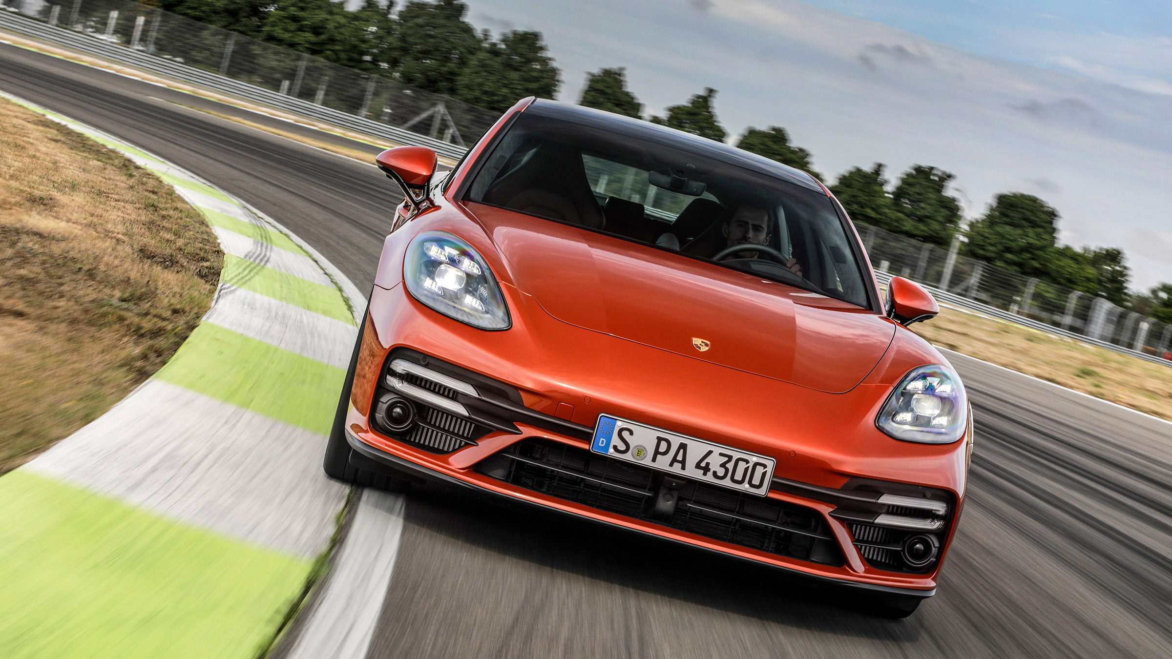 Porsche Panamera Turbo S E-Hybrid Sportdesign Package Wallpapers