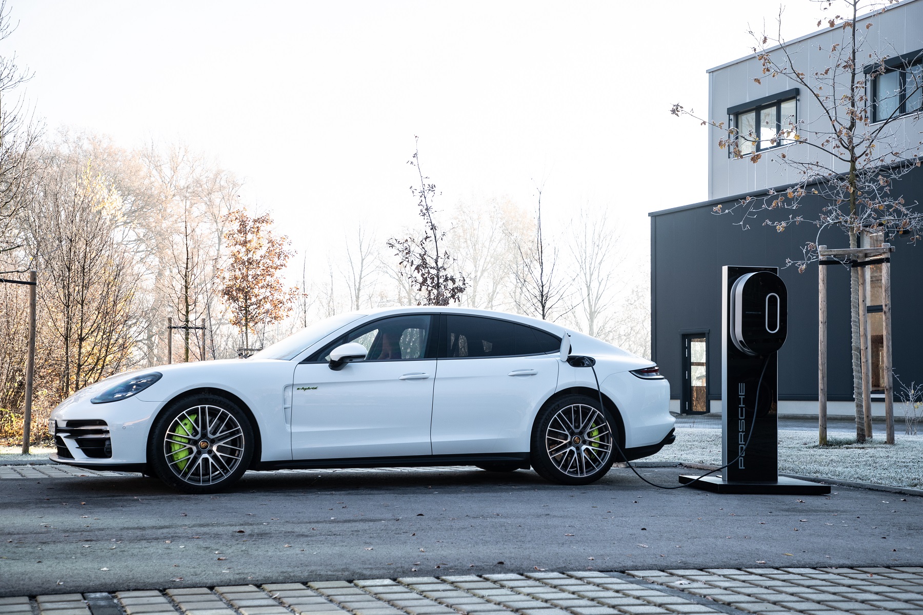 Porsche Panamera Turbo S E-Hybrid Sportdesign Package Wallpapers