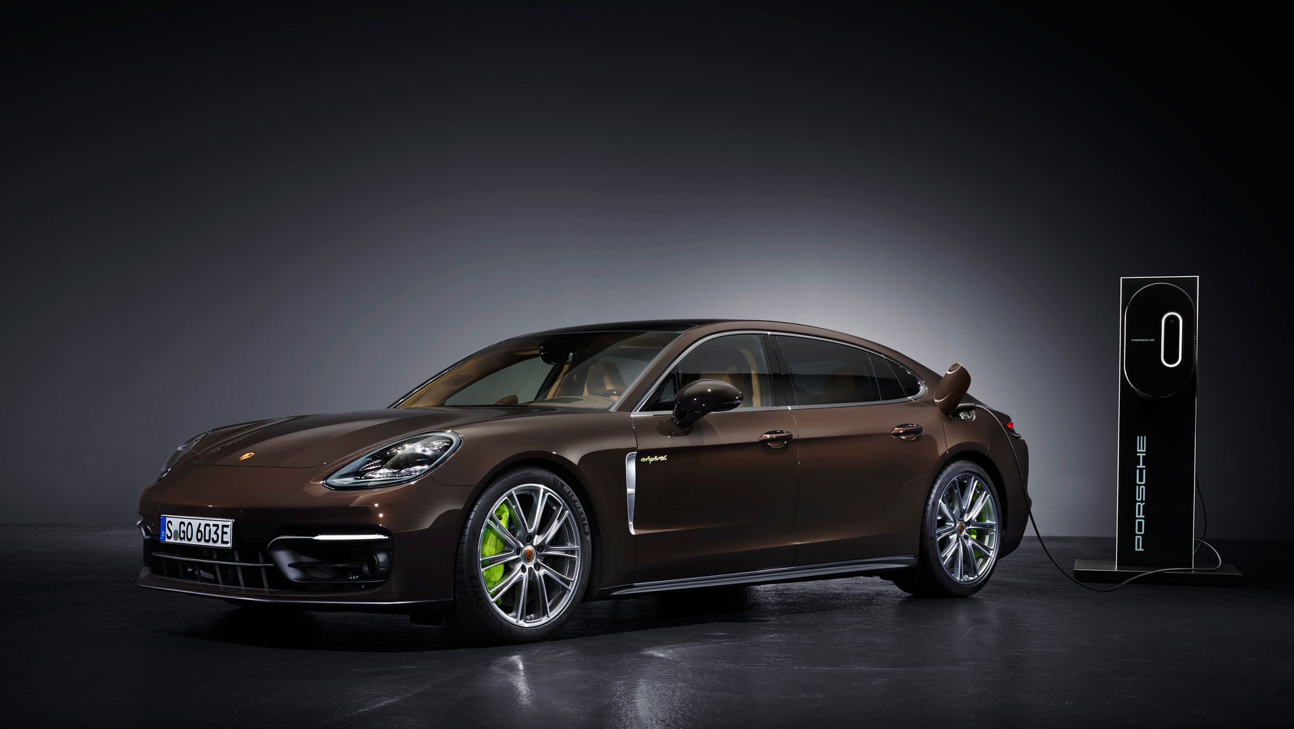 Porsche Panamera Turbo S E-Hybrid Sportdesign Package Wallpapers