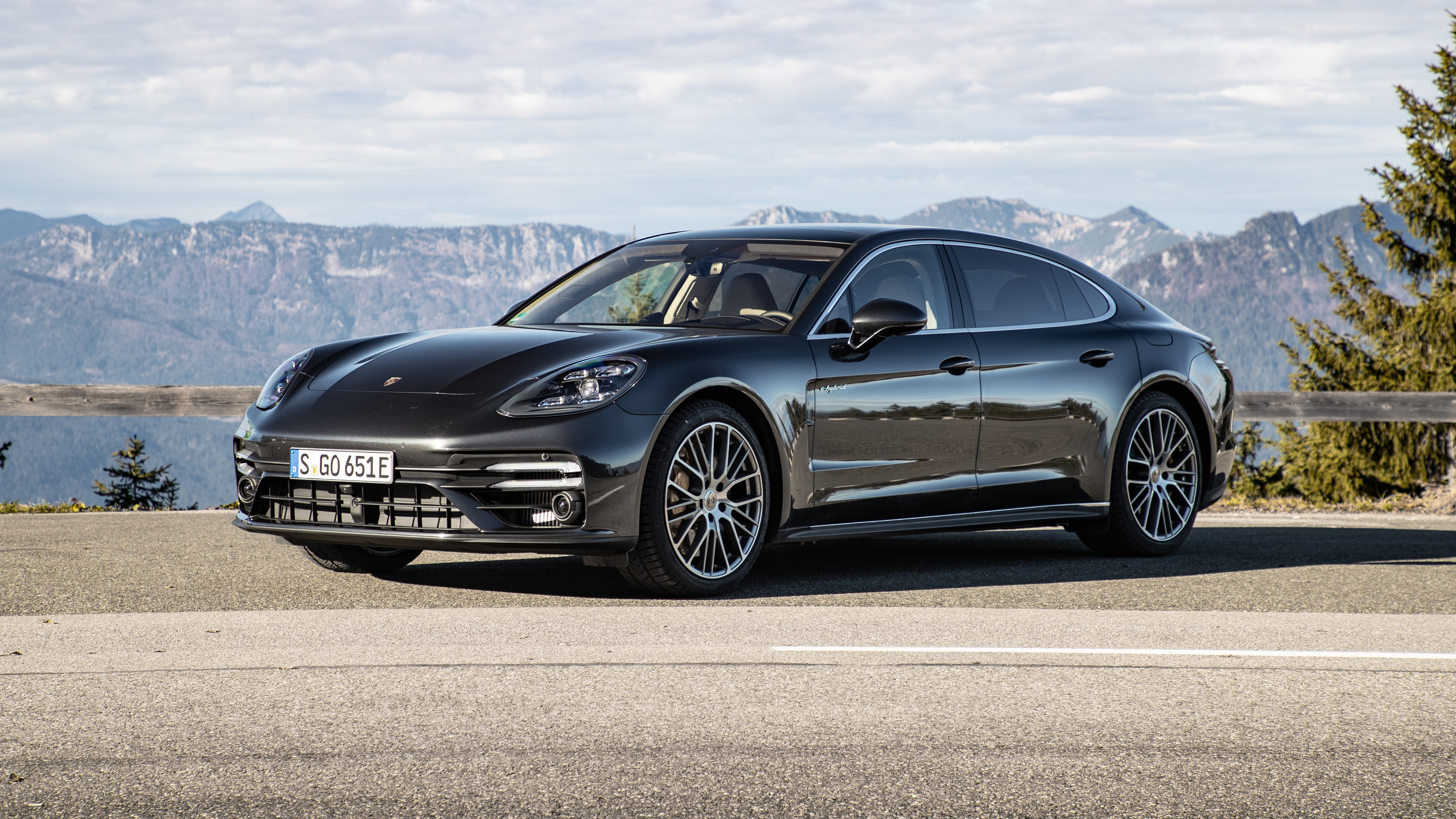 Porsche Panamera Turbo S Executive Exclusive Series Wallpapers