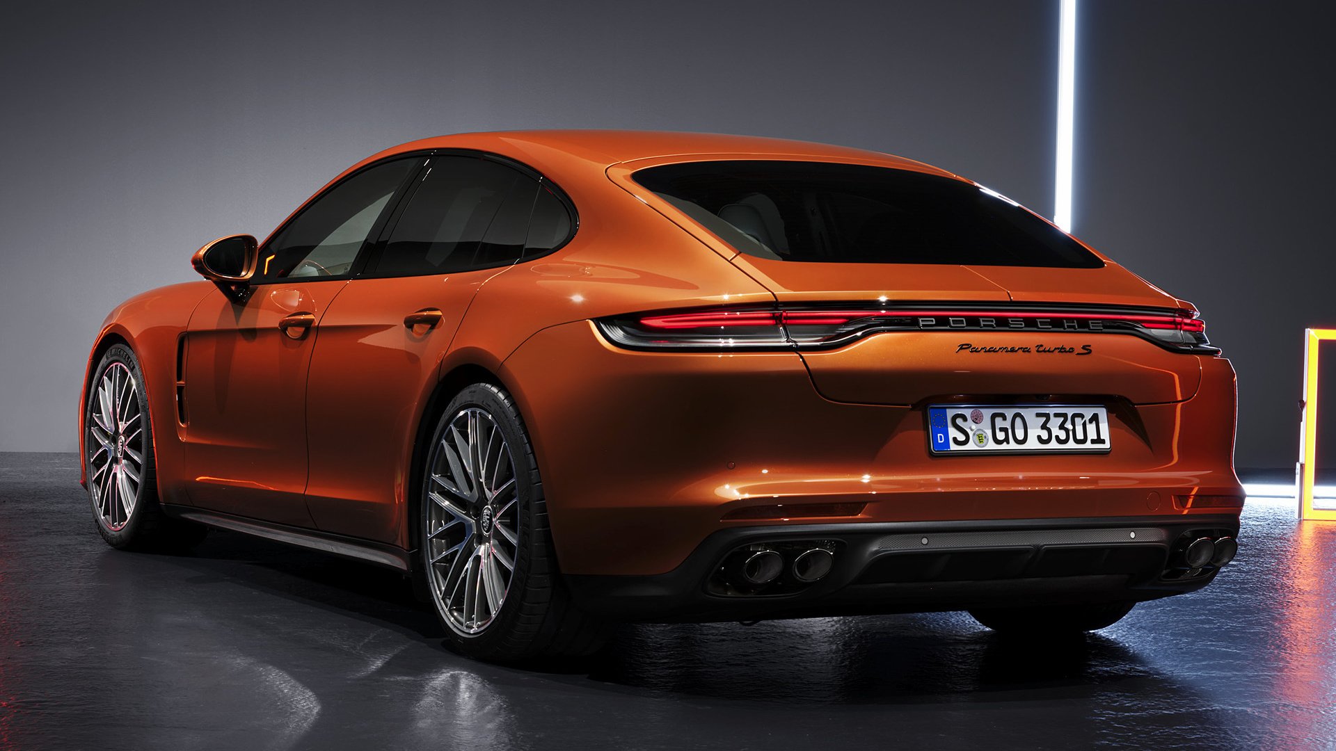 Porsche Panamera Turbo S Wallpapers