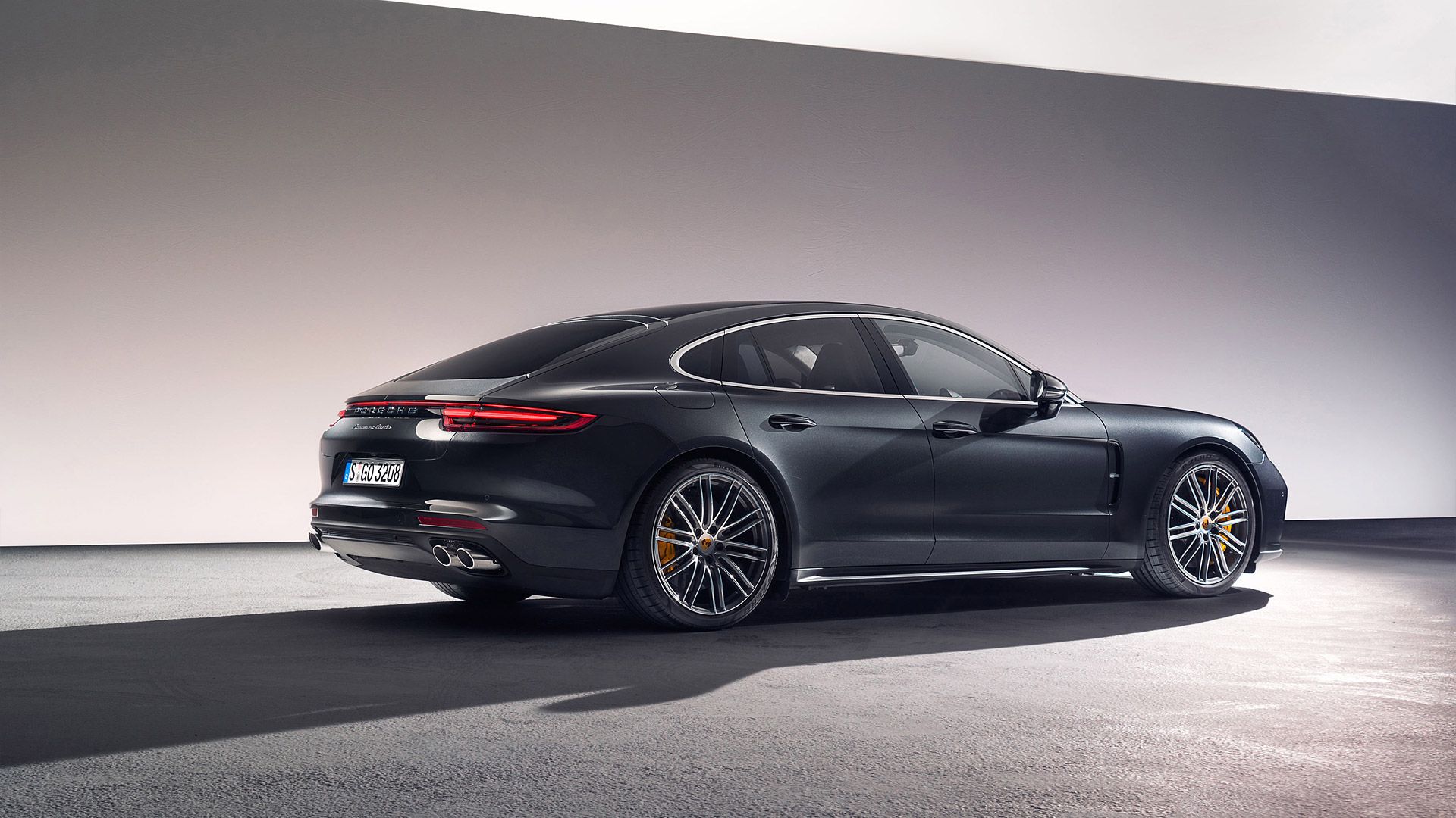 Porsche Panamera Turbo Wallpapers