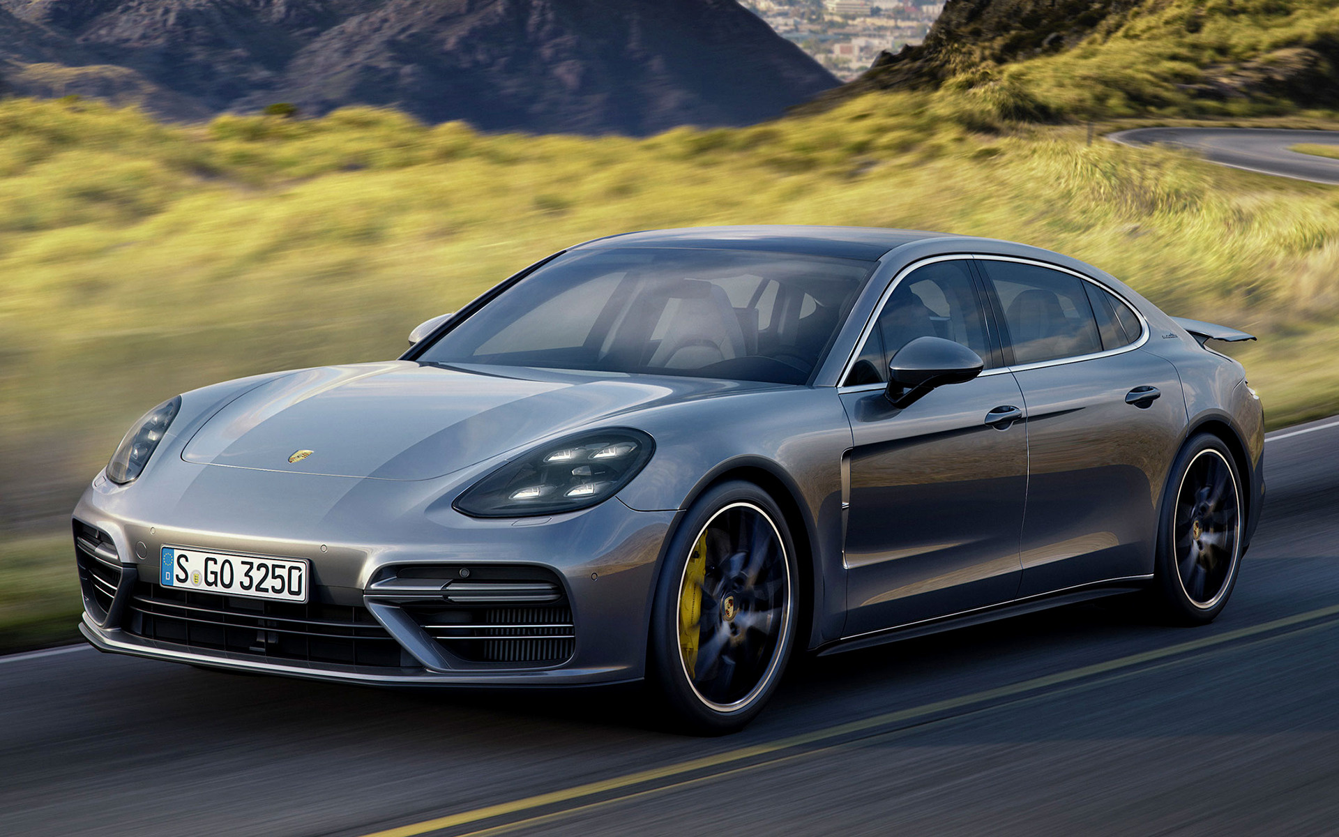 Porsche Panamera Turbo Wallpapers