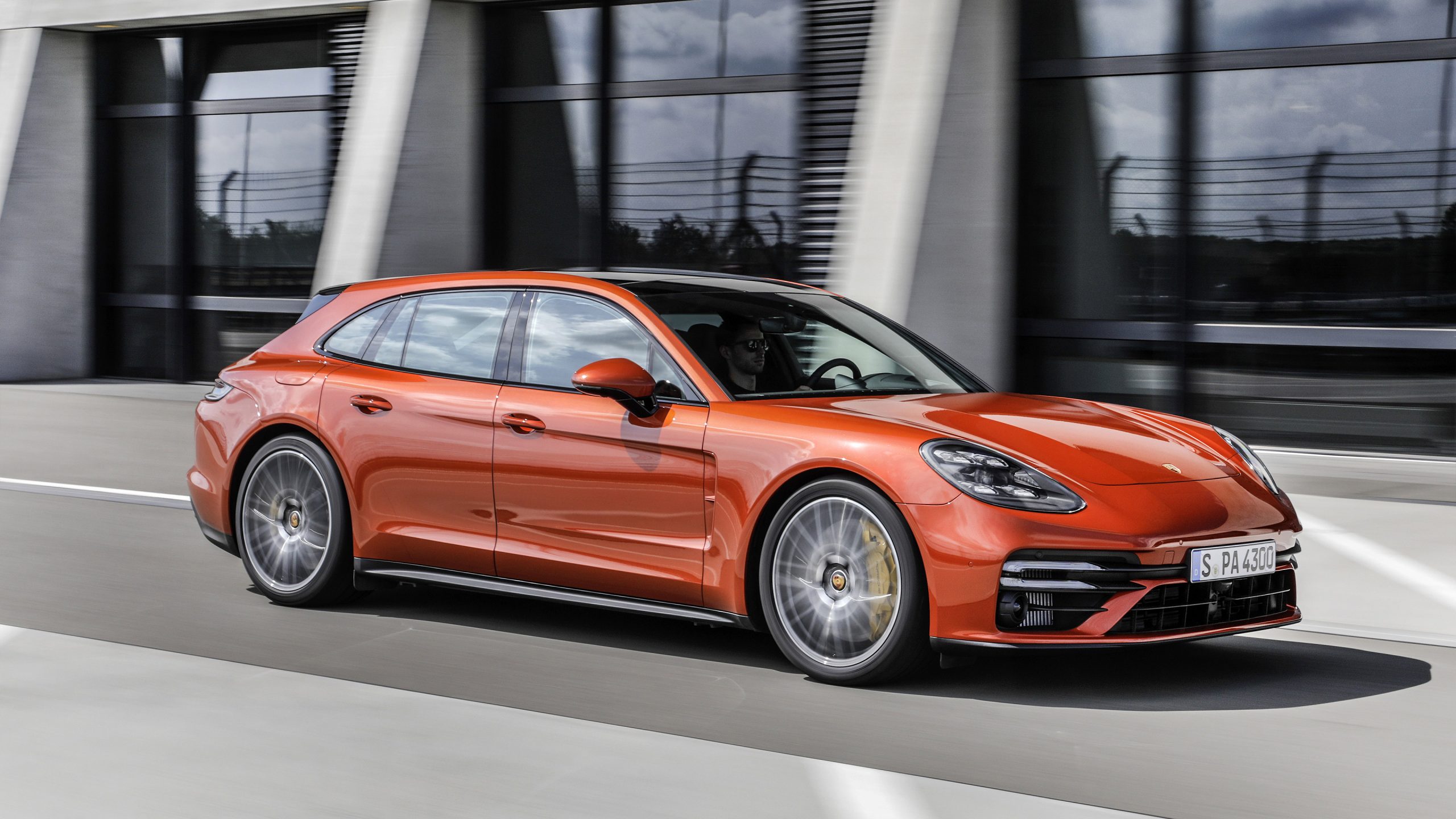 Porsche Panamera Turbo Wallpapers