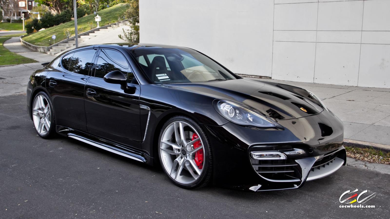 Porsche Panamera Turbo Wallpapers