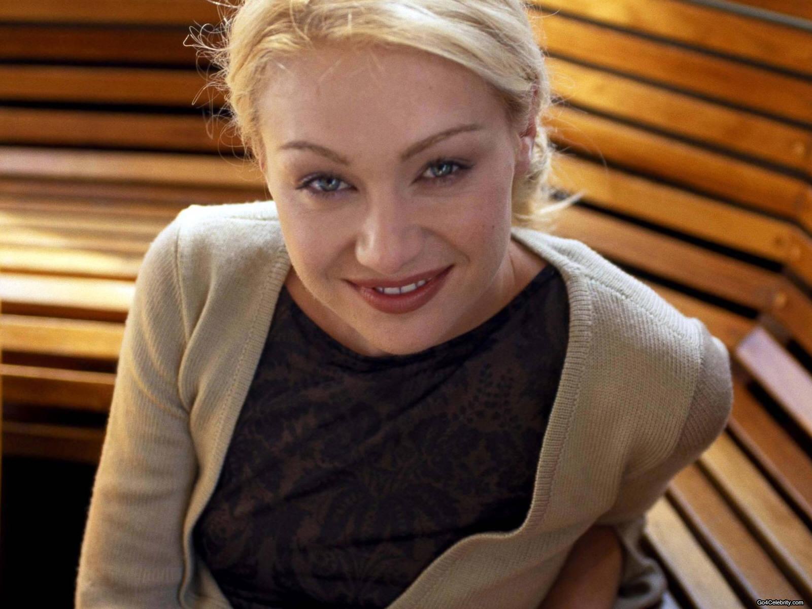 Portia de Rossi Wallpapers