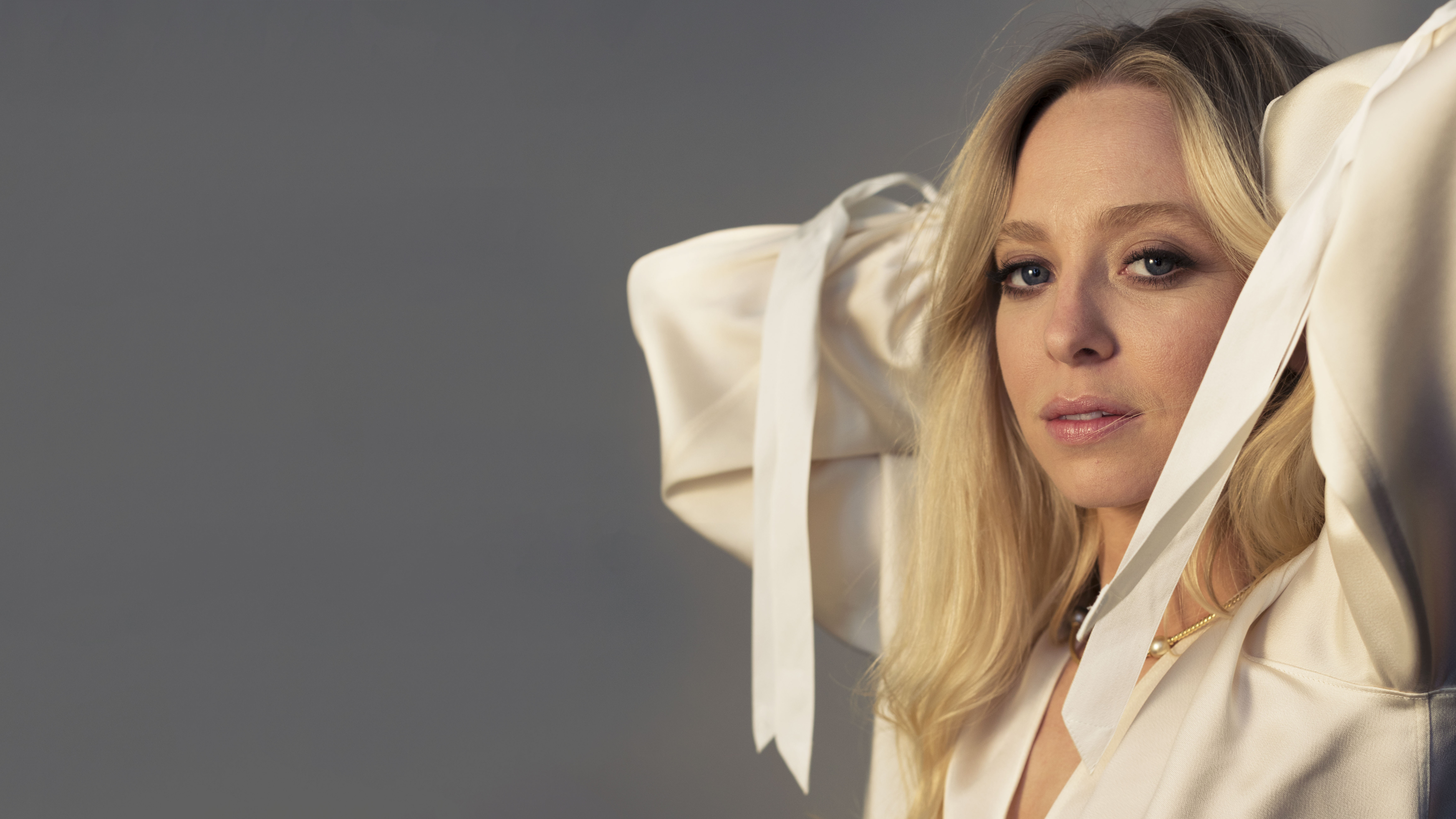 Portia Doubleday Wallpapers