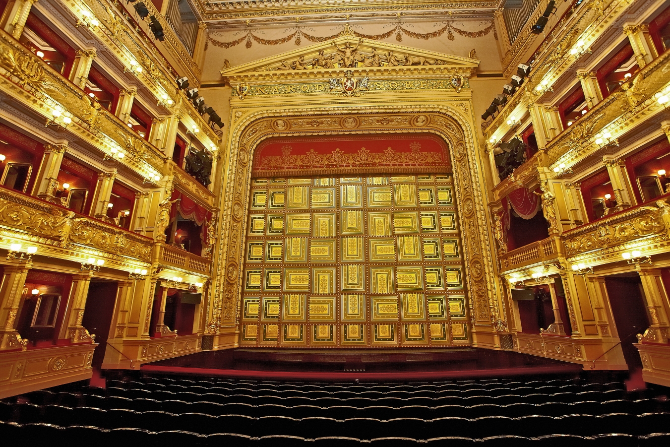 Prague National Theatre Wallpapers