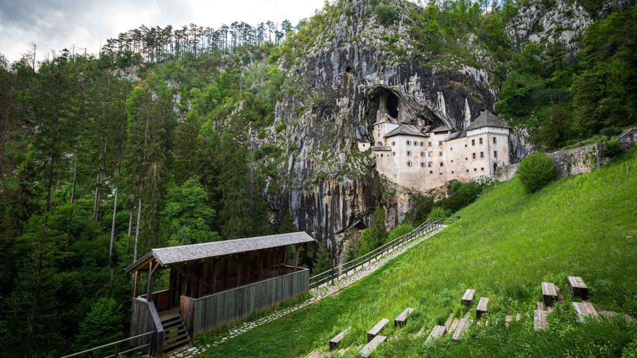 Predjama Castle Wallpapers