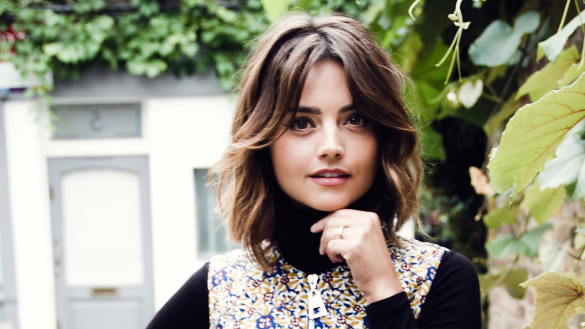 Pretty Jenna Coleman Smiling Wallpapers