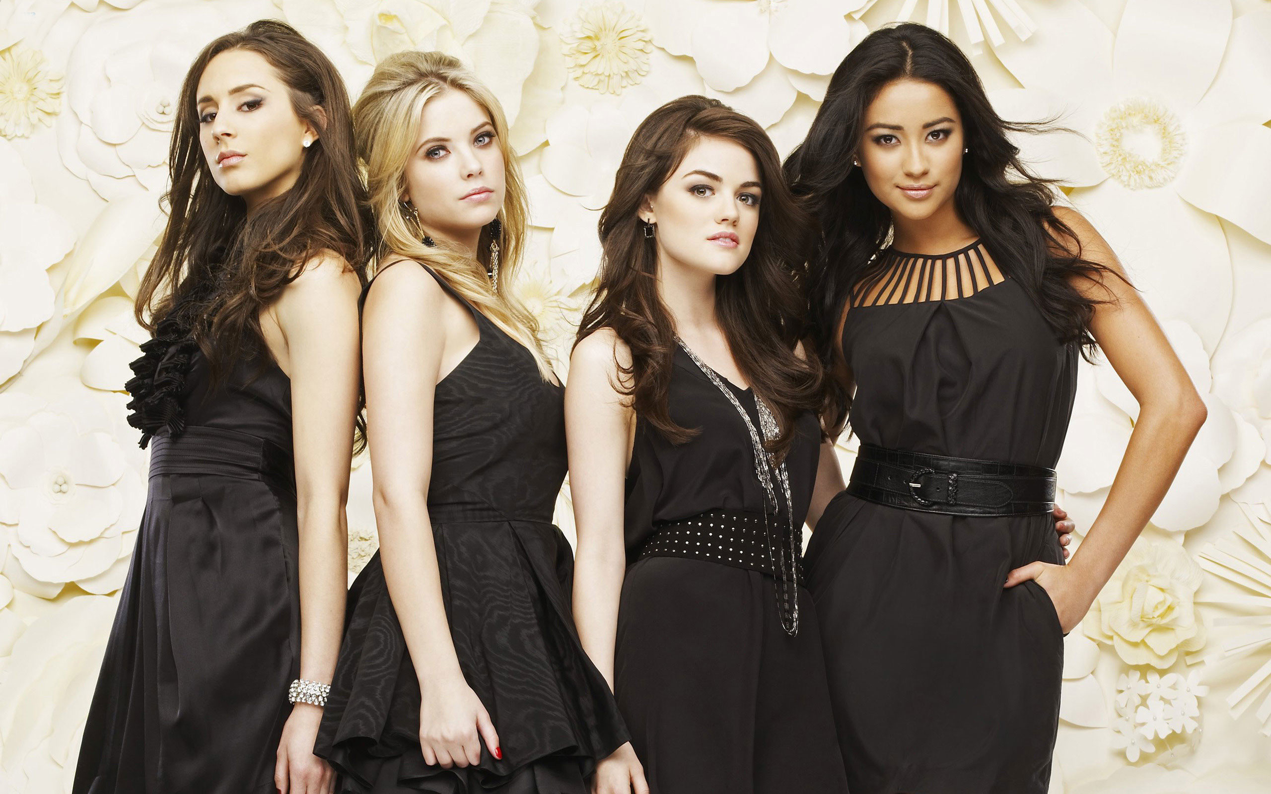 Pretty Little Liars Wallpapers