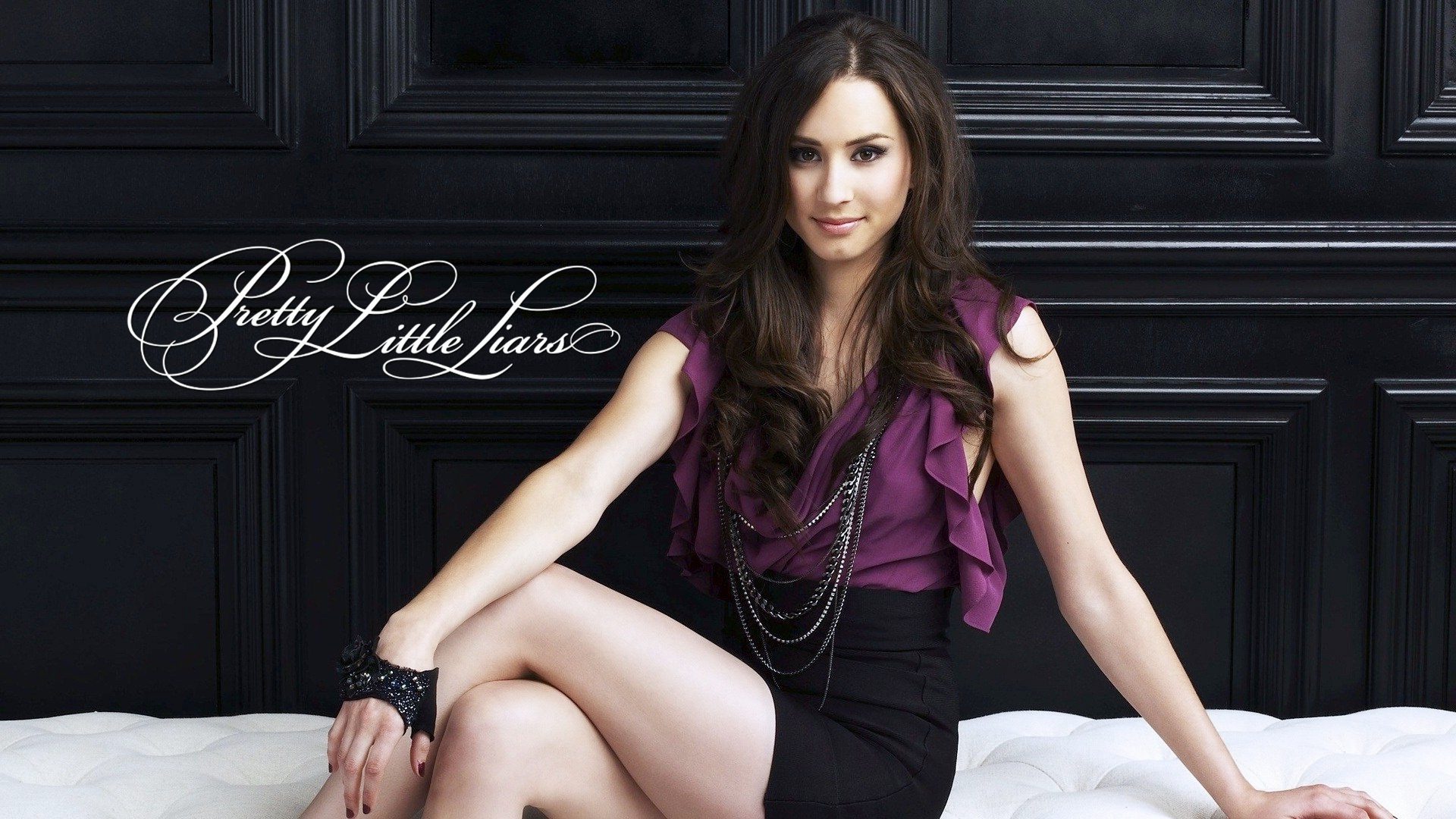 Pretty Little Liars Wallpapers