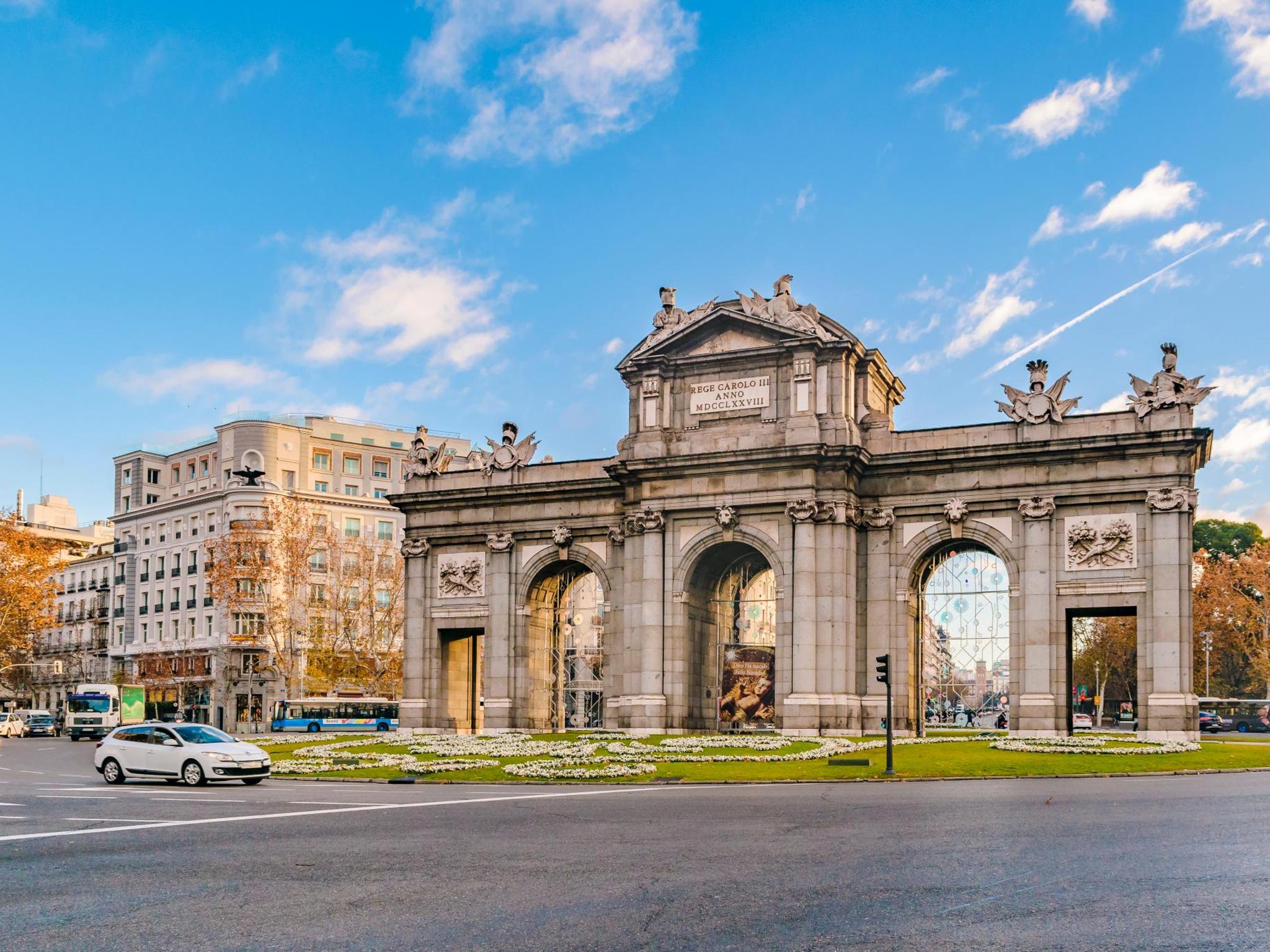 Puerta De Alcala Wallpapers