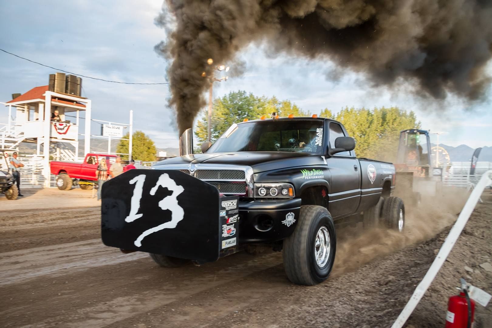 Pulling Truck Wallpapers