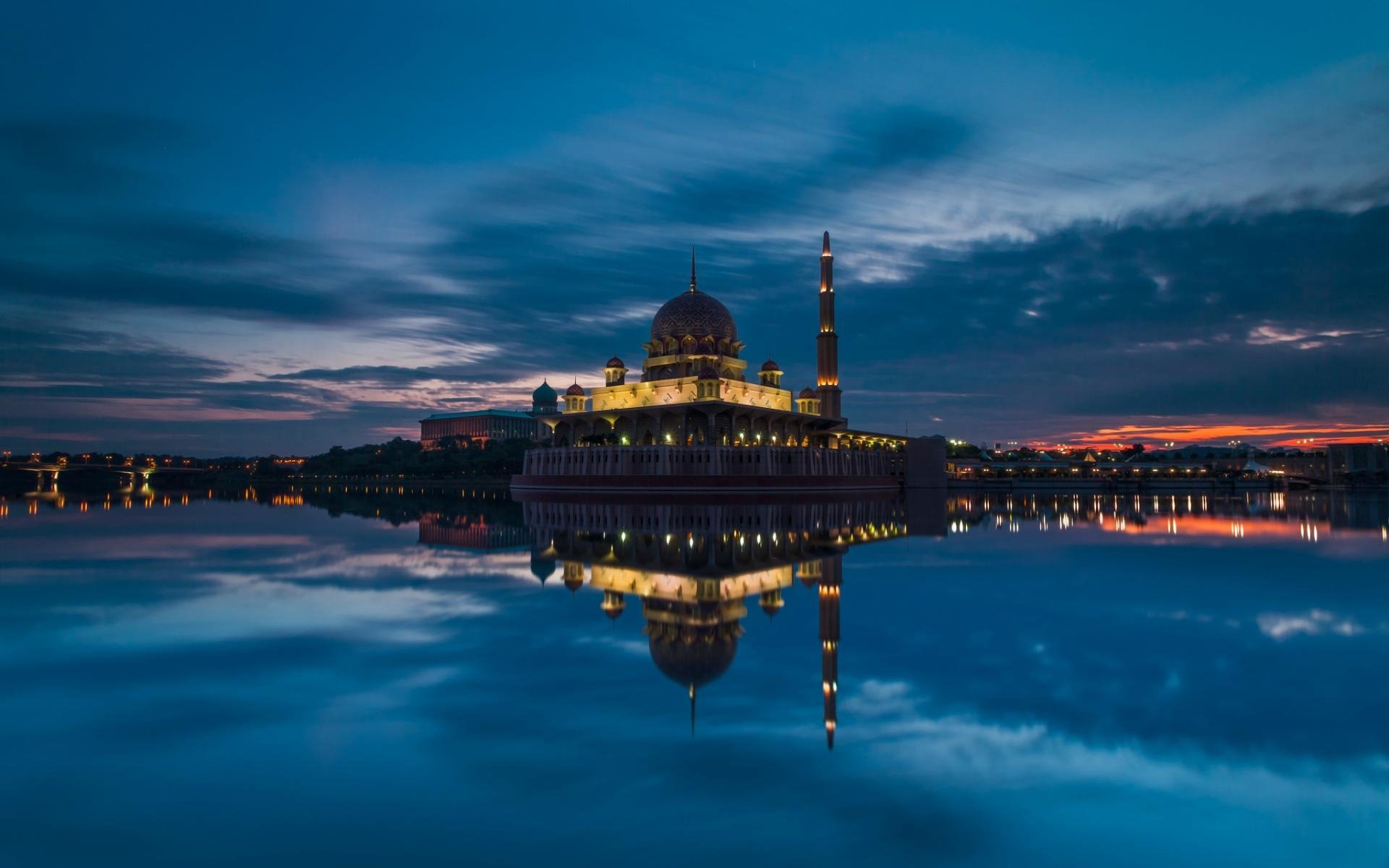 Putra Mosque Wallpapers