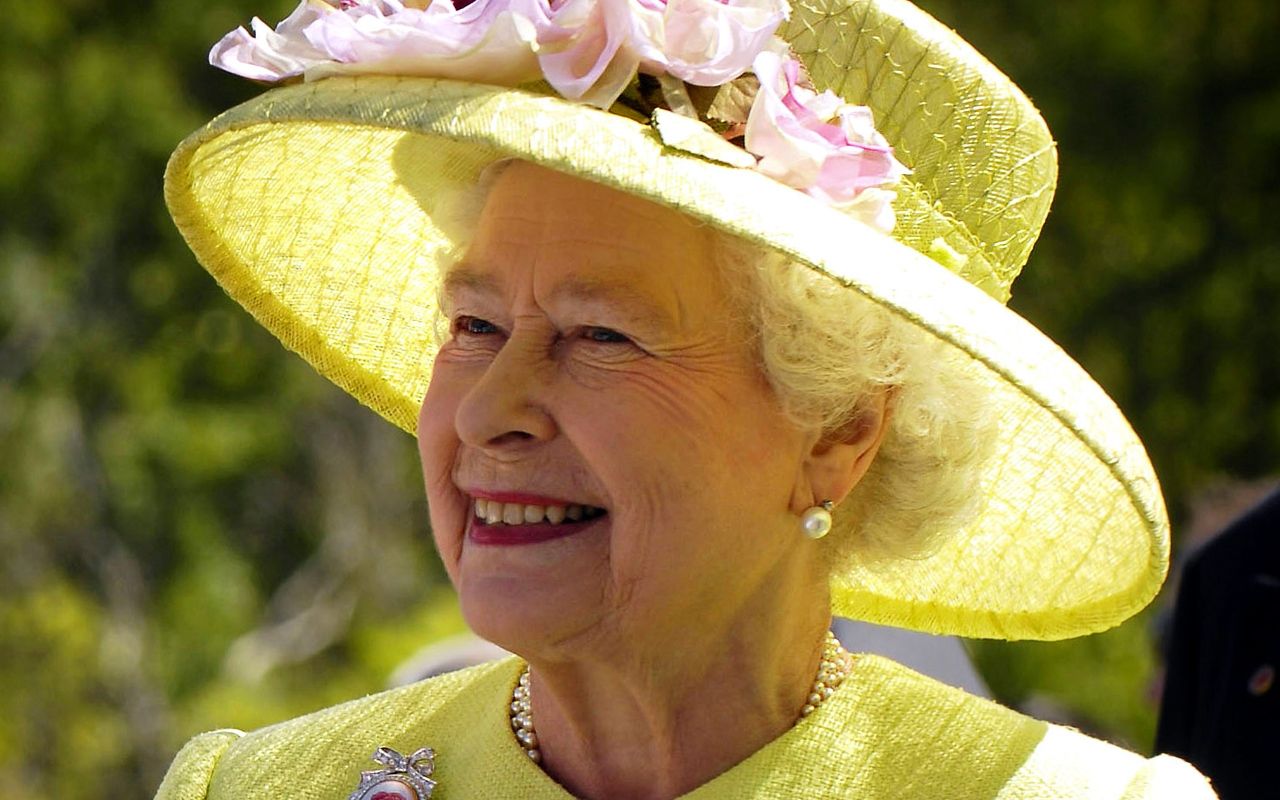 Queen Elizabeth II Wallpapers