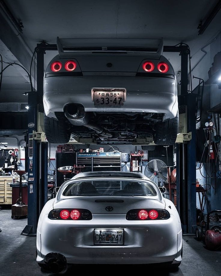 R34 And Supra Wallpapers