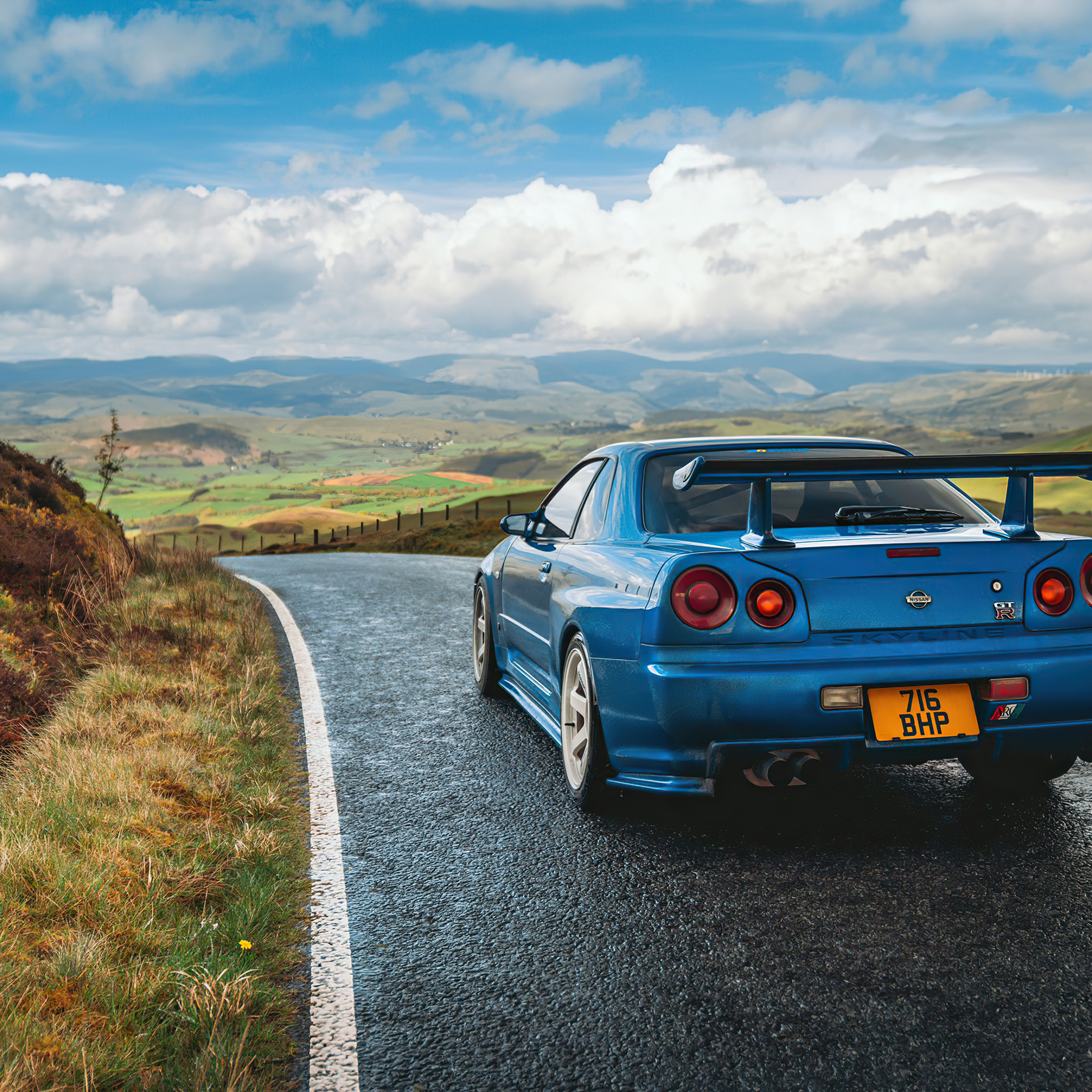 R34 Wallpapers