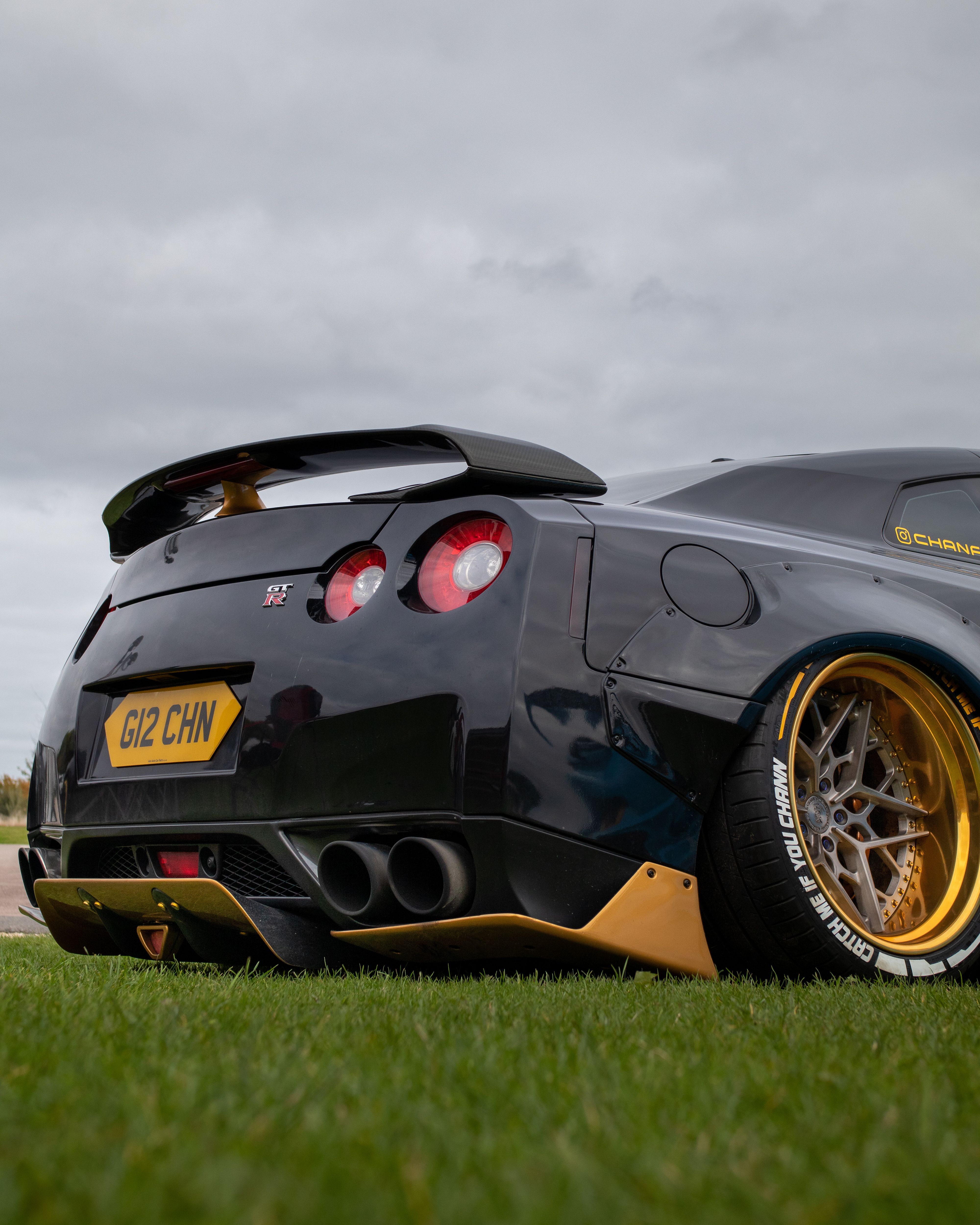 R35 Wallpapers