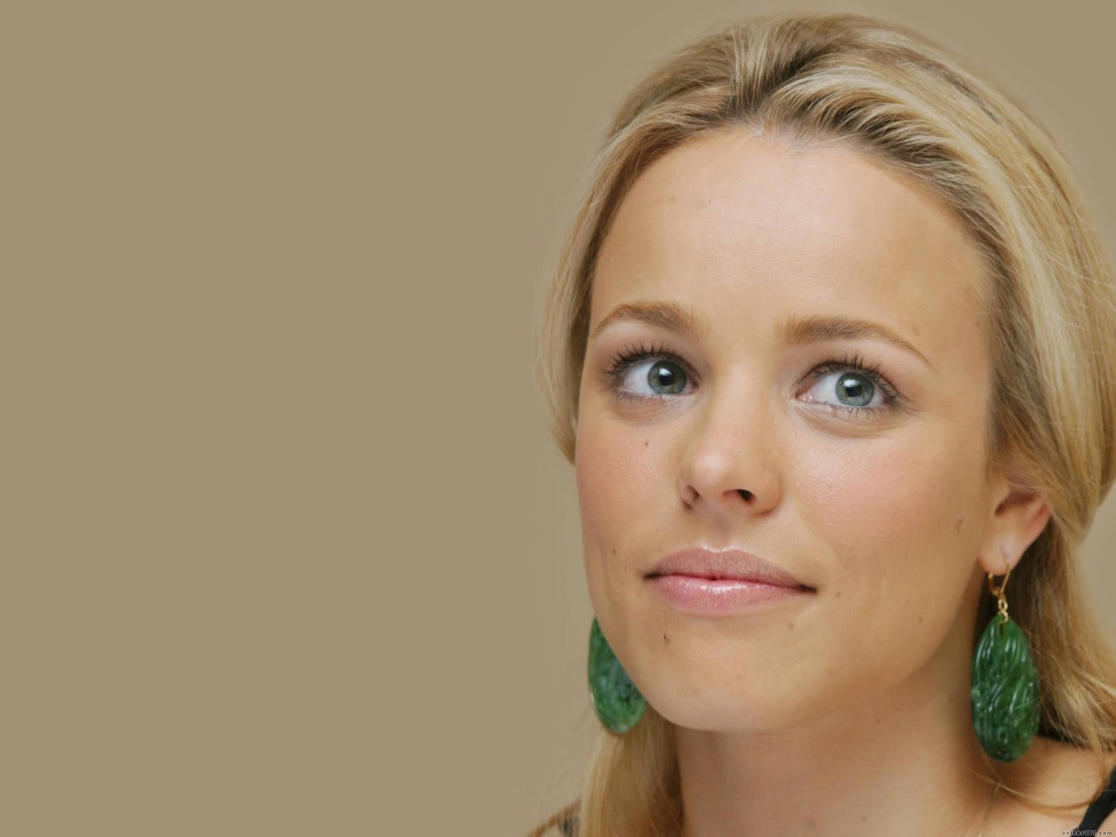 Rachel McAdams Canadian Actress Wallpapers