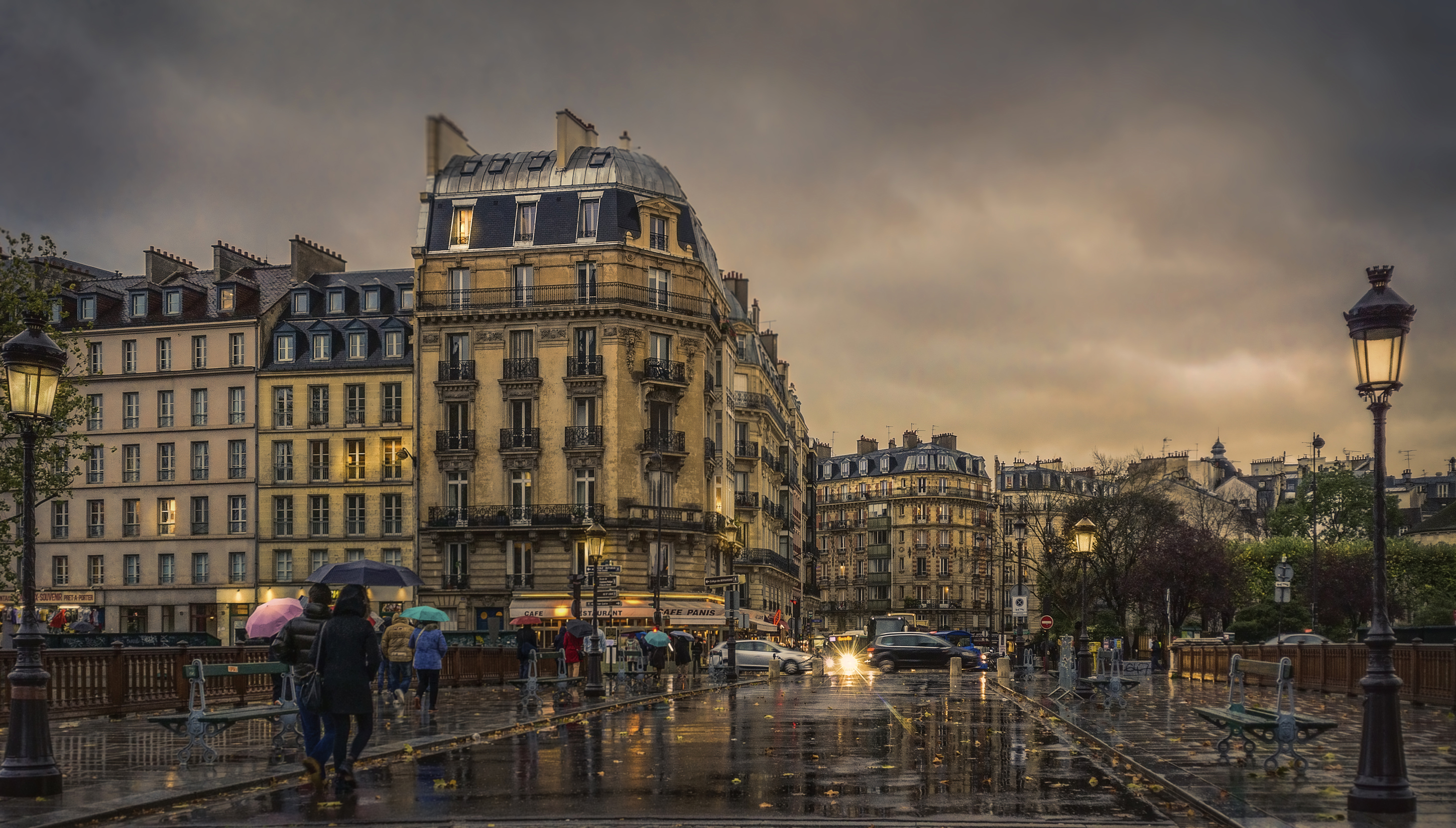 Rainy Paris Live Wallpapers