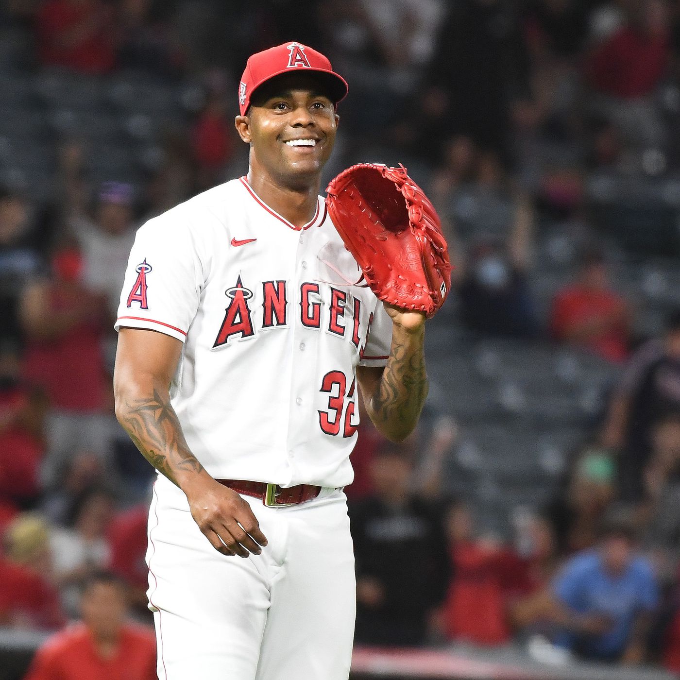 Raisel Iglesias Wallpapers