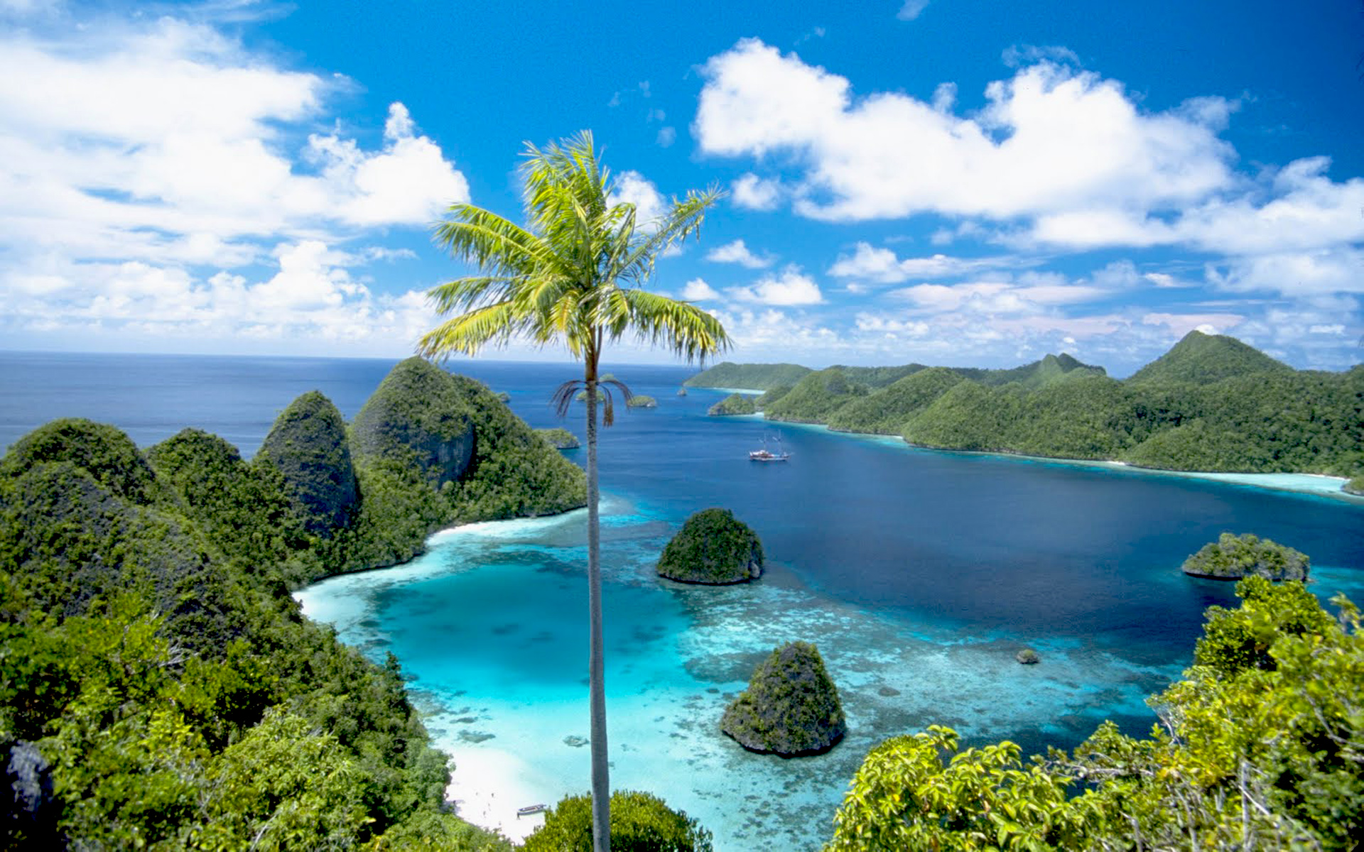 Raja Ampat Islands Wallpapers