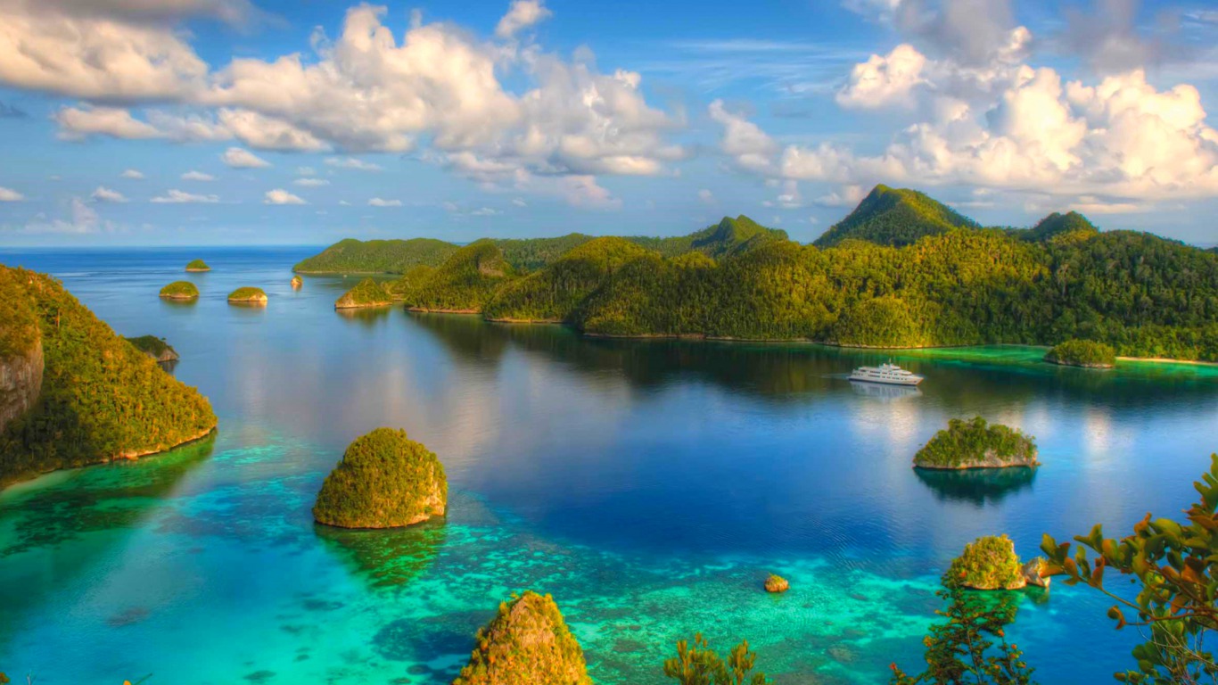 Raja Ampat Islands Wallpapers