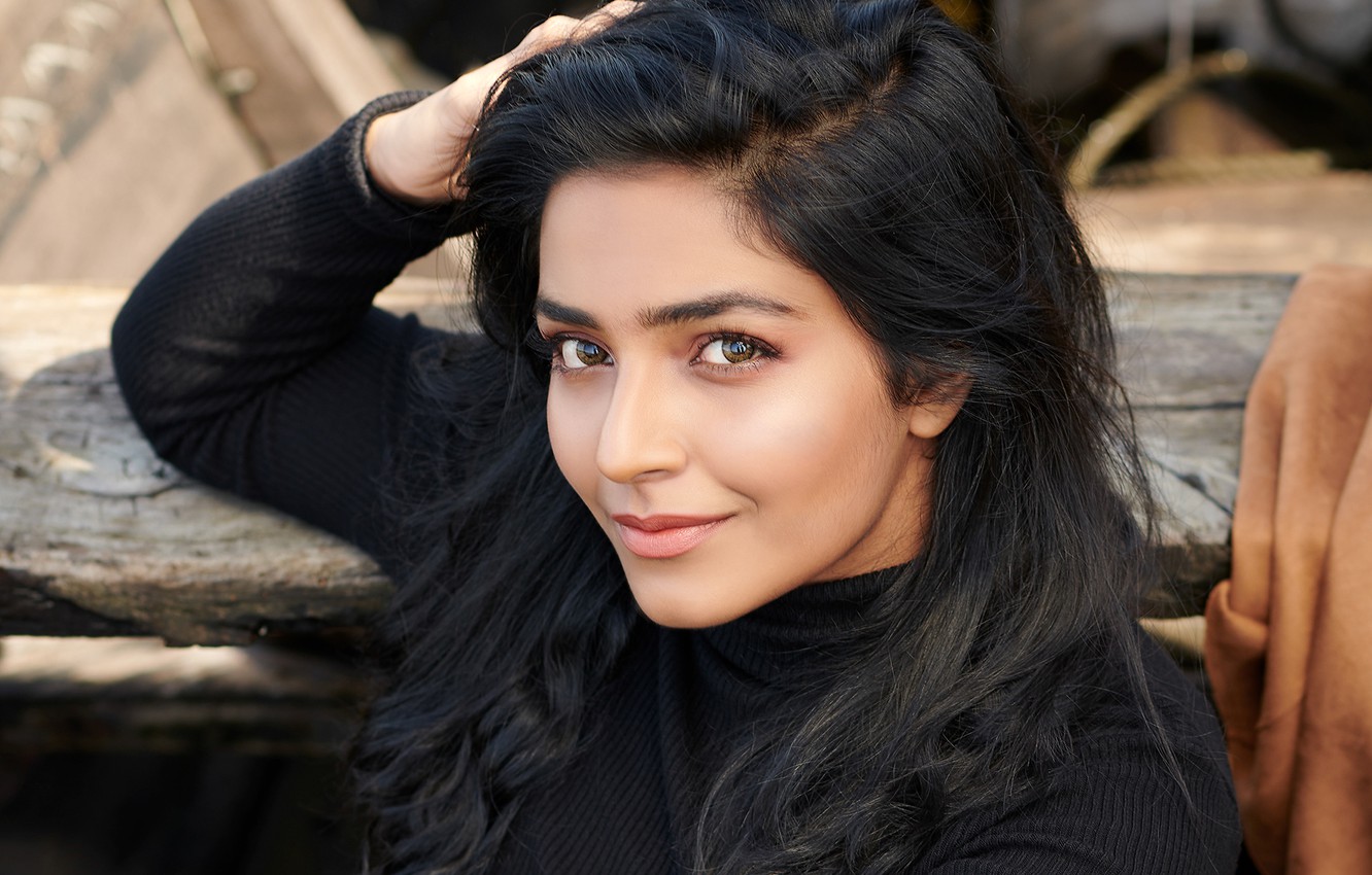 Rajisha Vijayan Wallpapers