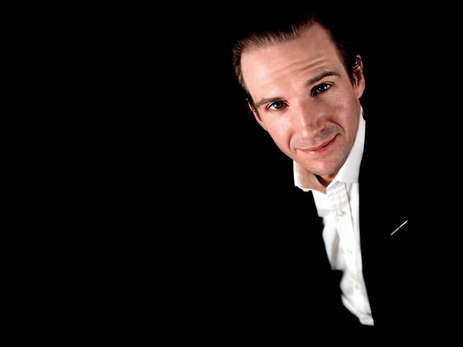 Ralph Fiennes Images Wallpapers