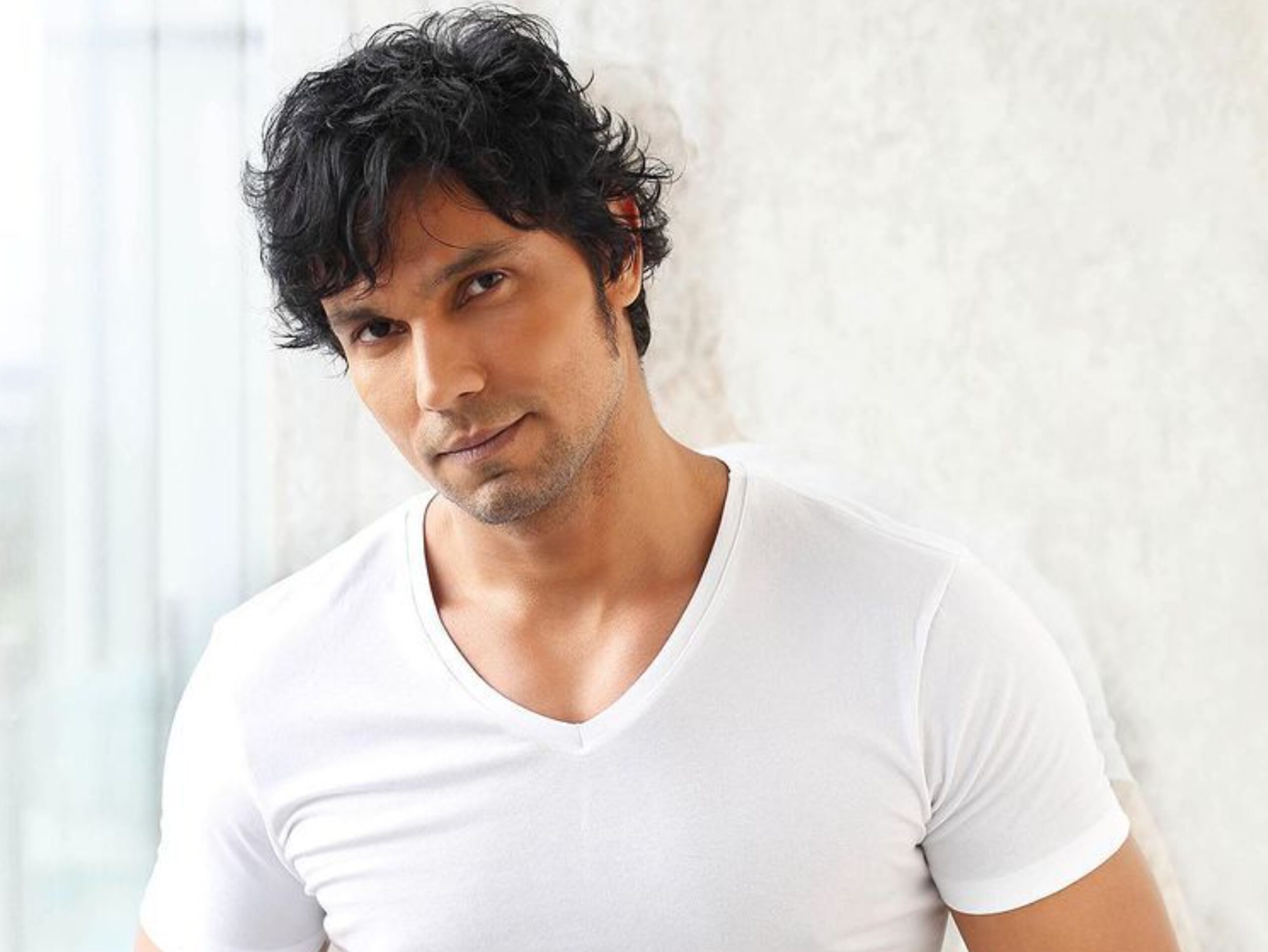 Randeep Hooda Extraction Wallpapers