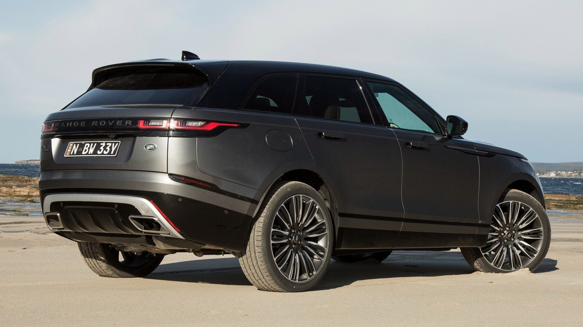 Range Rover Velar R Dynamic D300 2017 Wallpapers