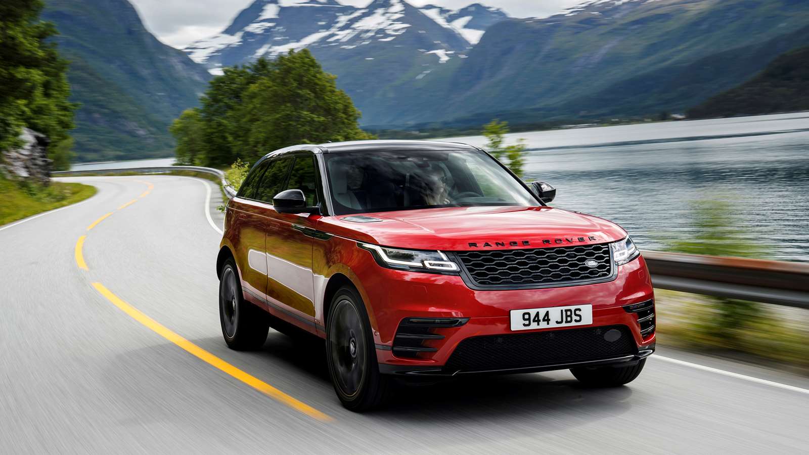 Range Rover Velar R Dynamic D300 2017 Wallpapers