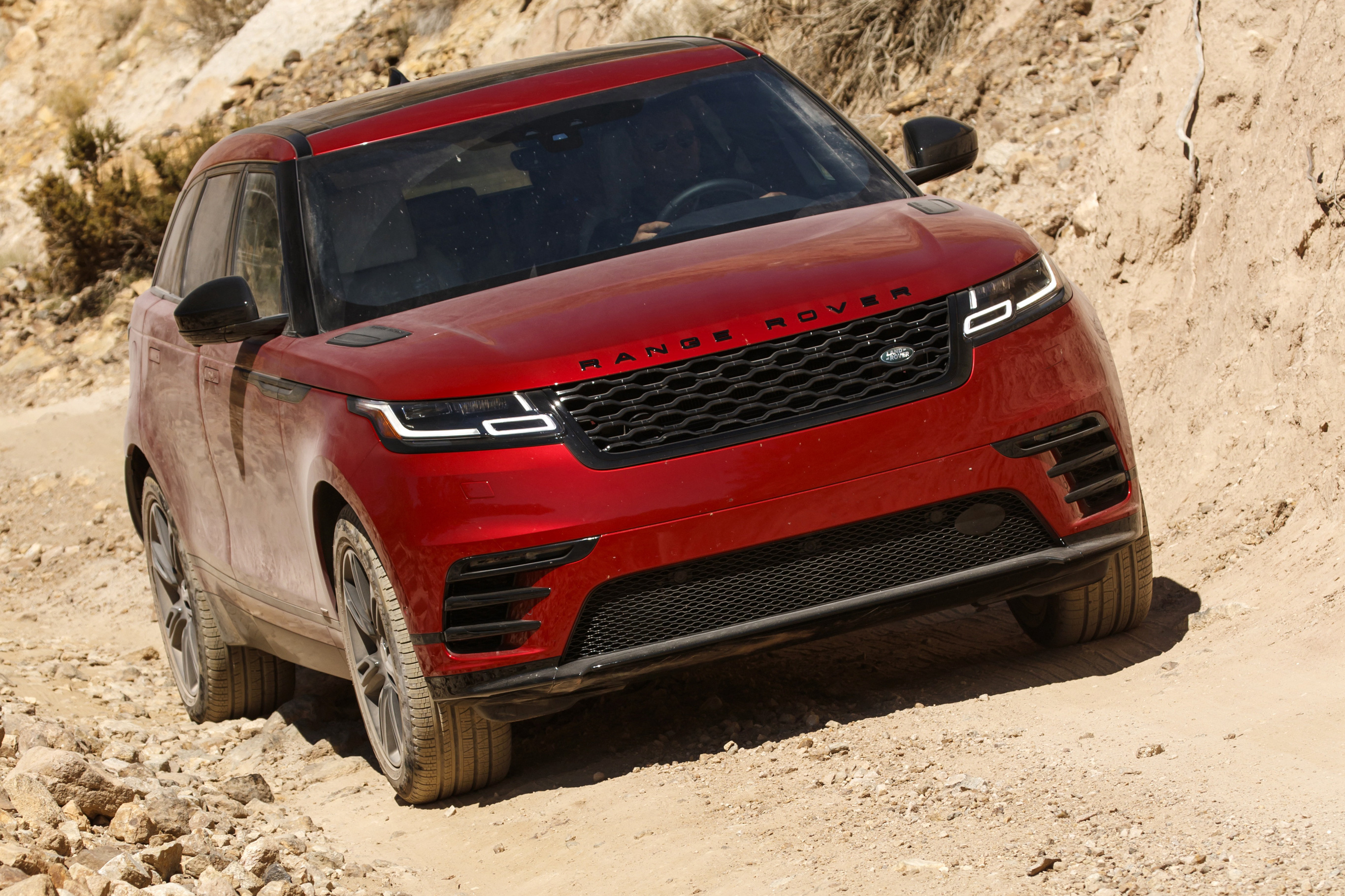 Range Rover Velar R Dynamic D300 2017 Wallpapers