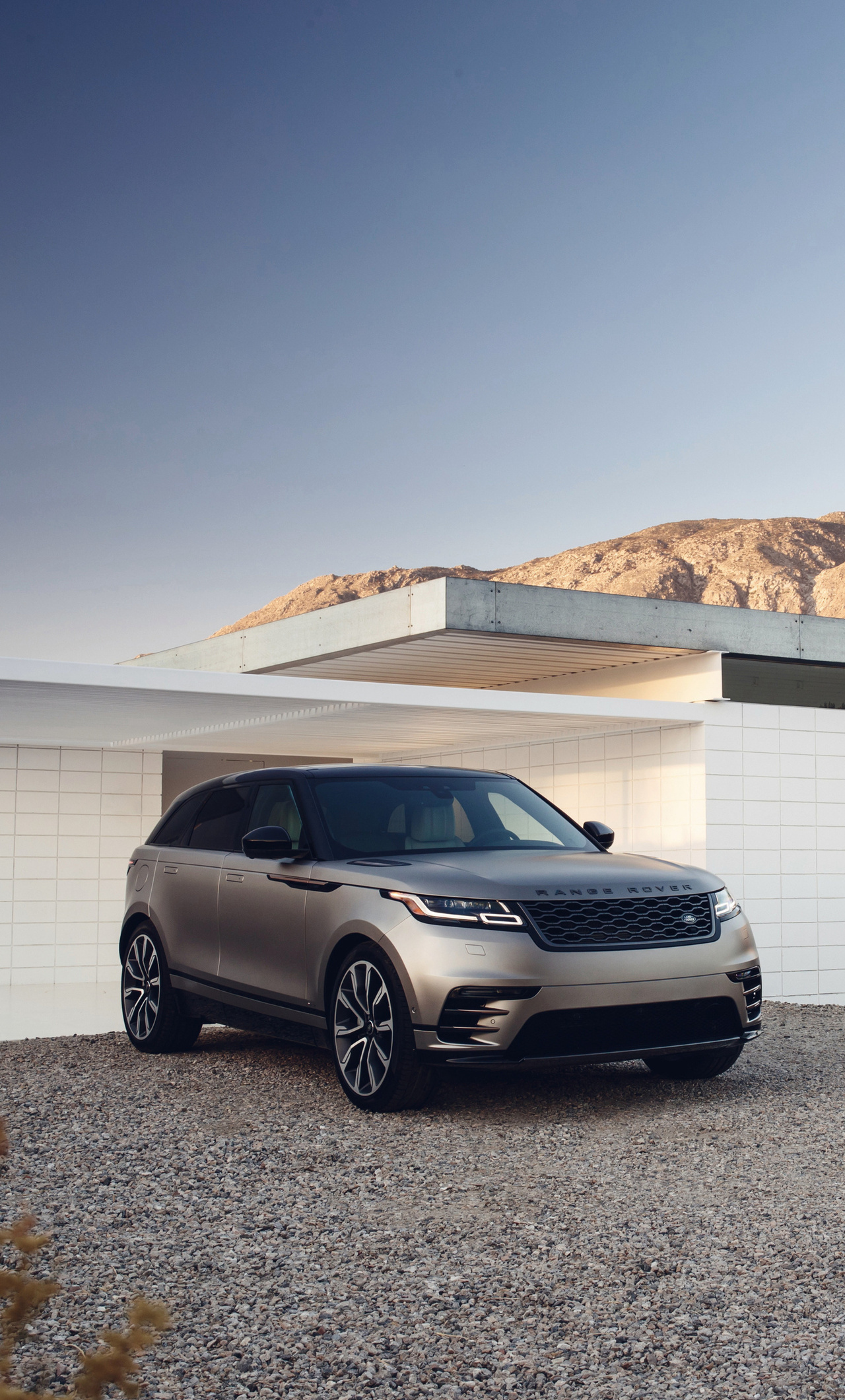 Range Rover Velar R Dynamic P380 2017 Wallpapers