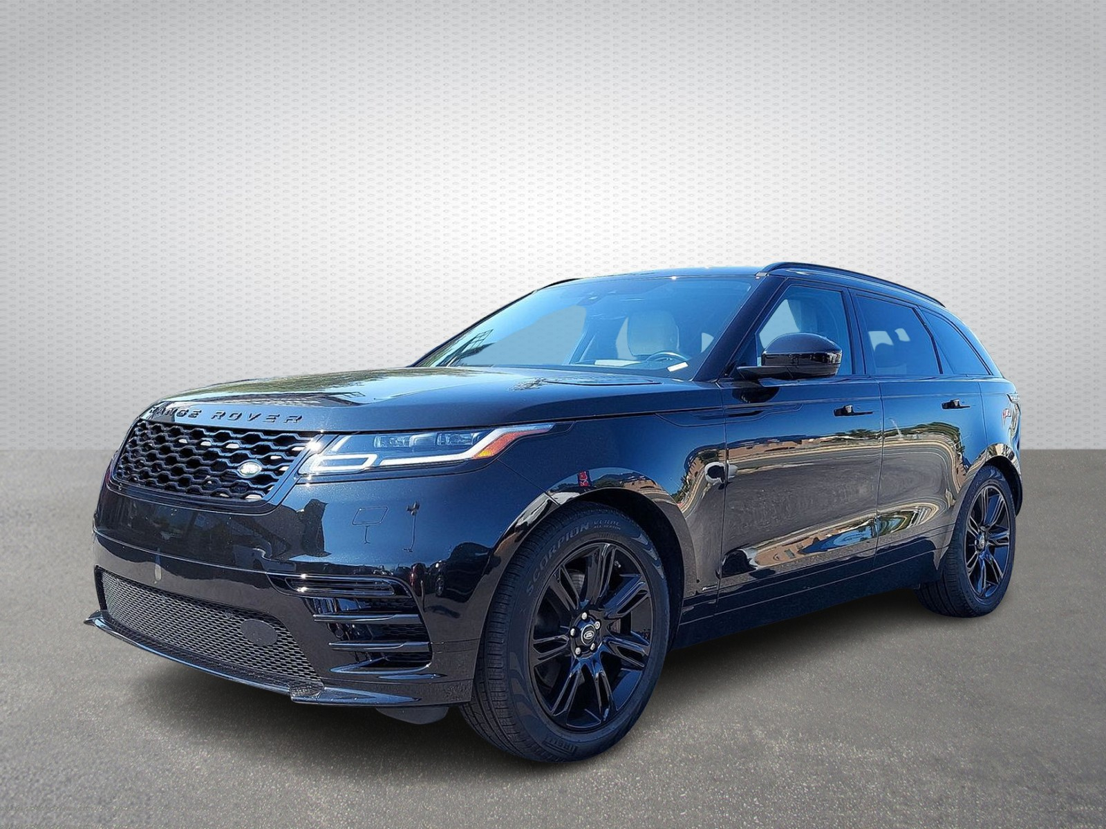 Range Rover Velar R Dynamic P380 2017 Wallpapers