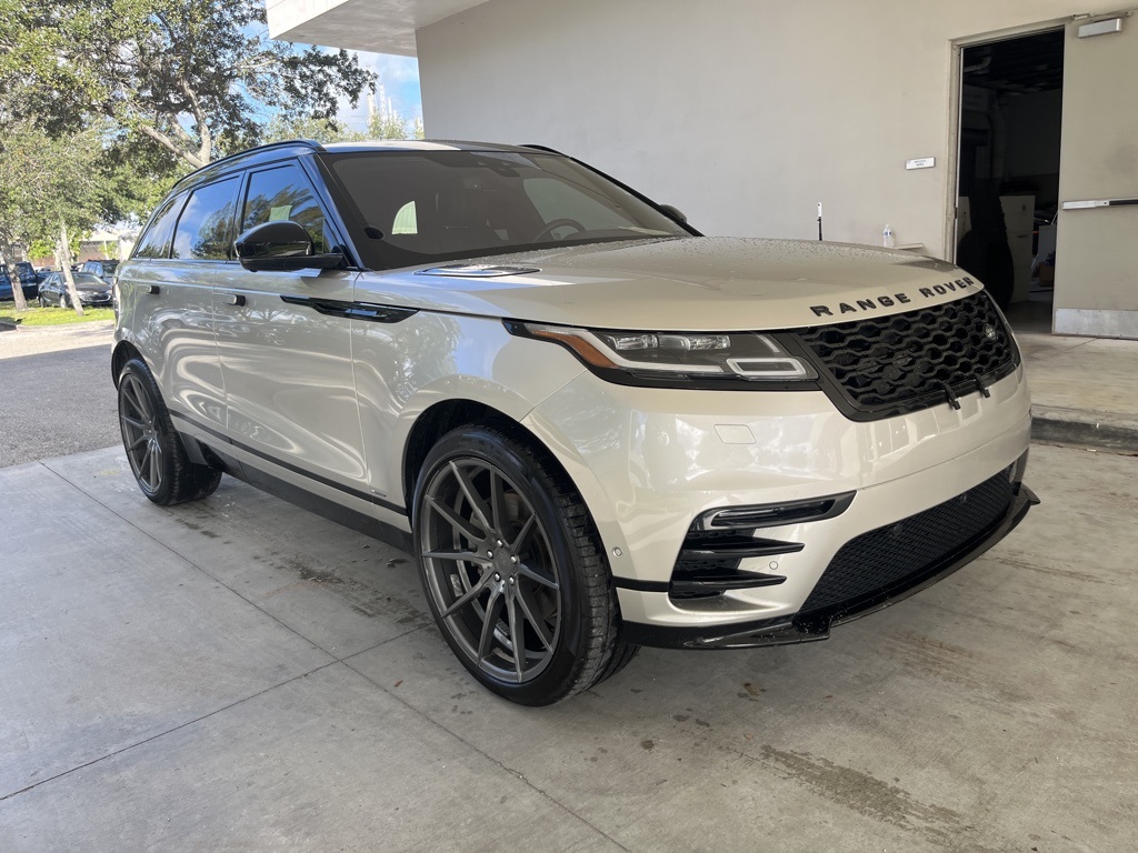 Range Rover Velar R Dynamic P380 2017 Wallpapers