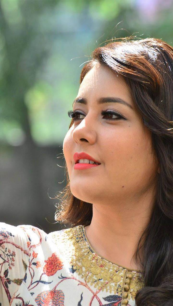 Rashi Khanna Wallpapers