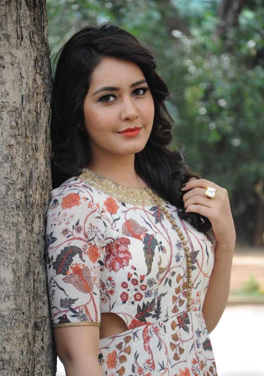 Rashi Khanna Wallpapers