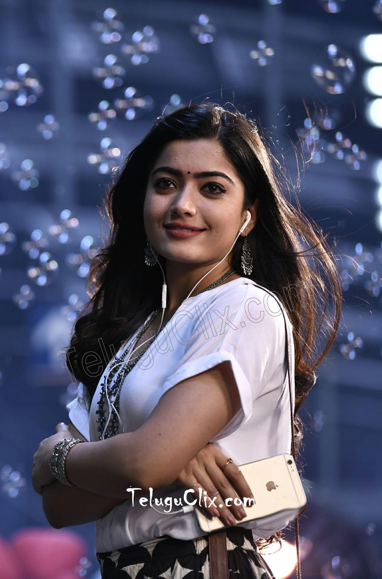 Rashmika Mandanna Wallpapers