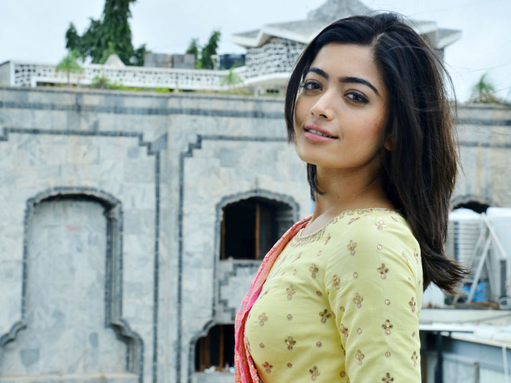 Rashmika Mandanna Wallpapers