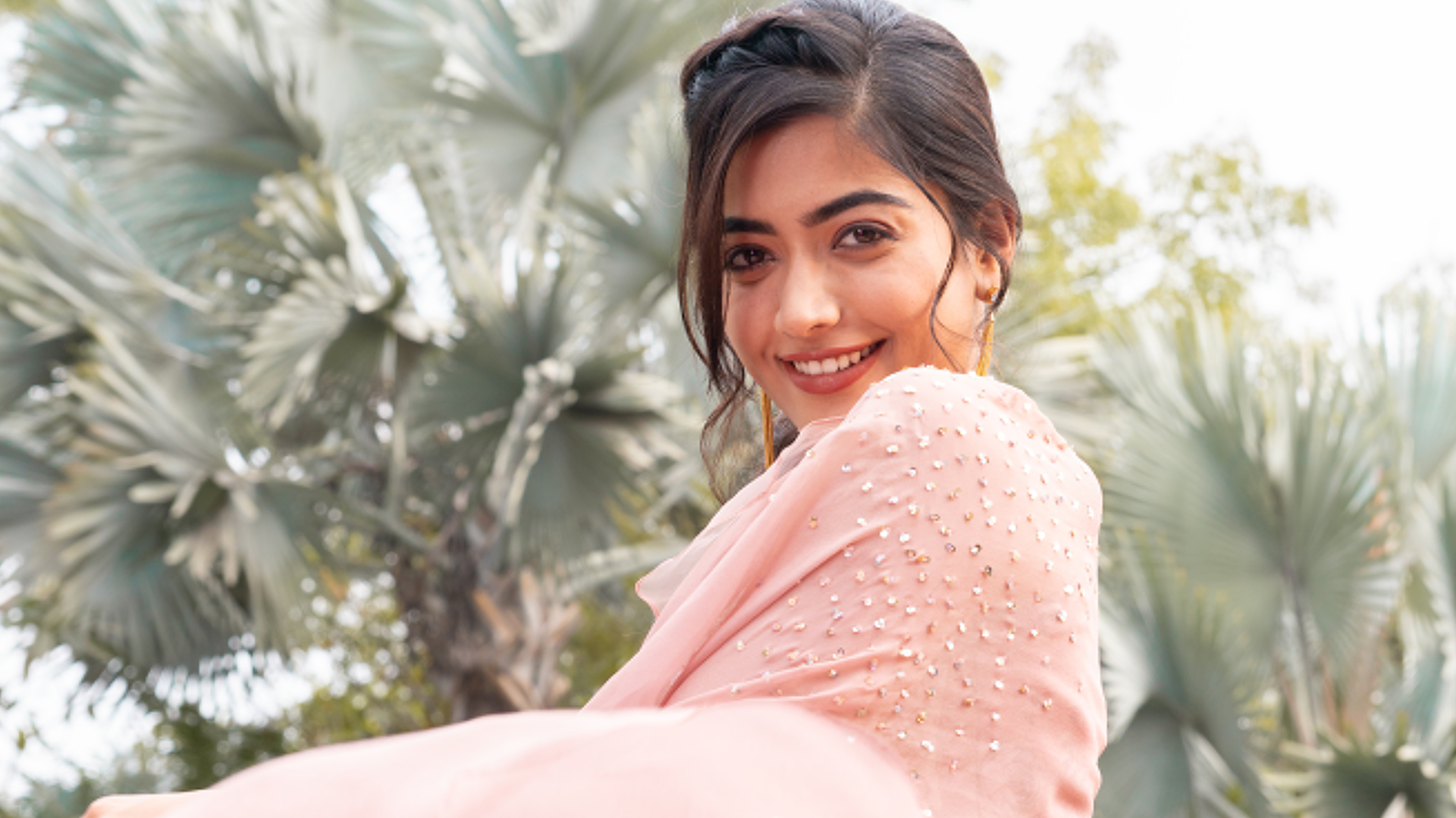 Rashmika Mandanna Wallpapers