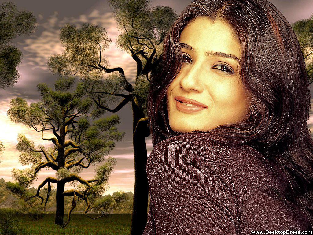 Raveena Tandon Wallpapers