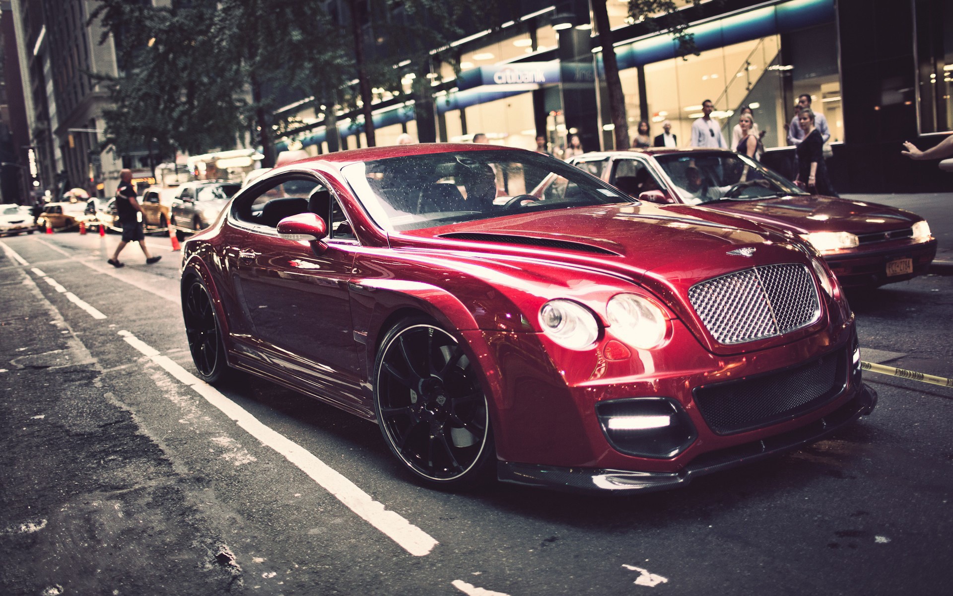 Red Bentley Wallpapers