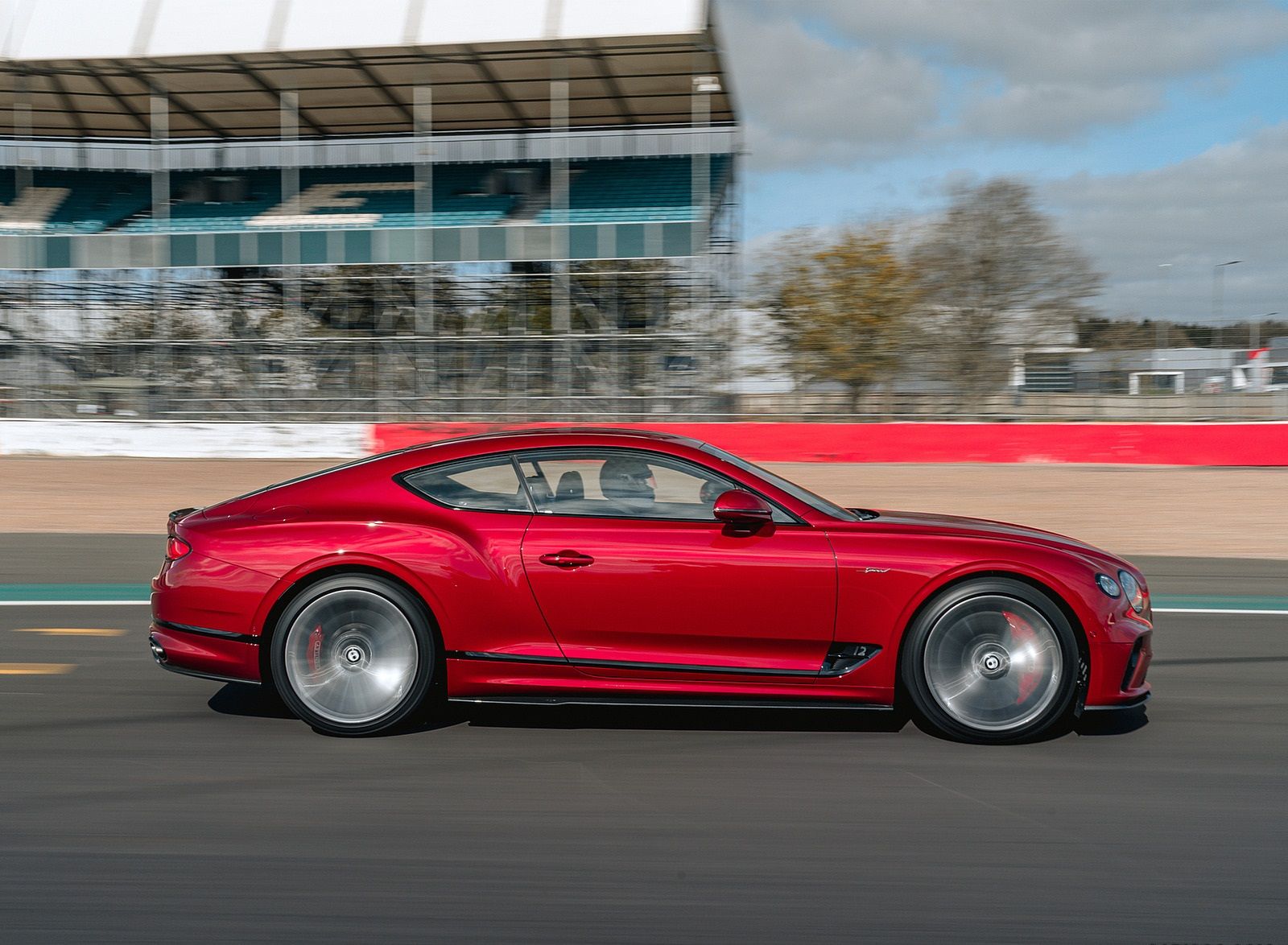 Red Bentley Wallpapers