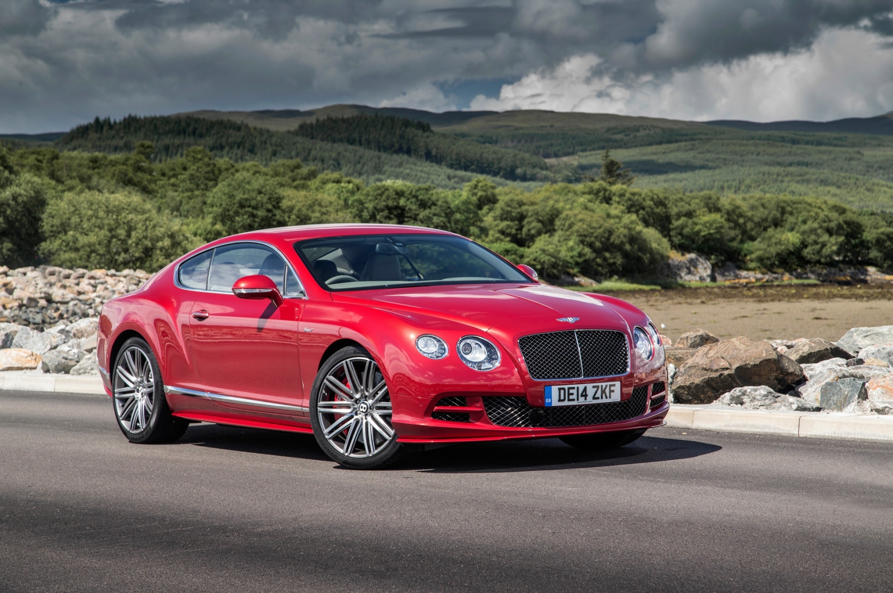 Red Bentley Wallpapers