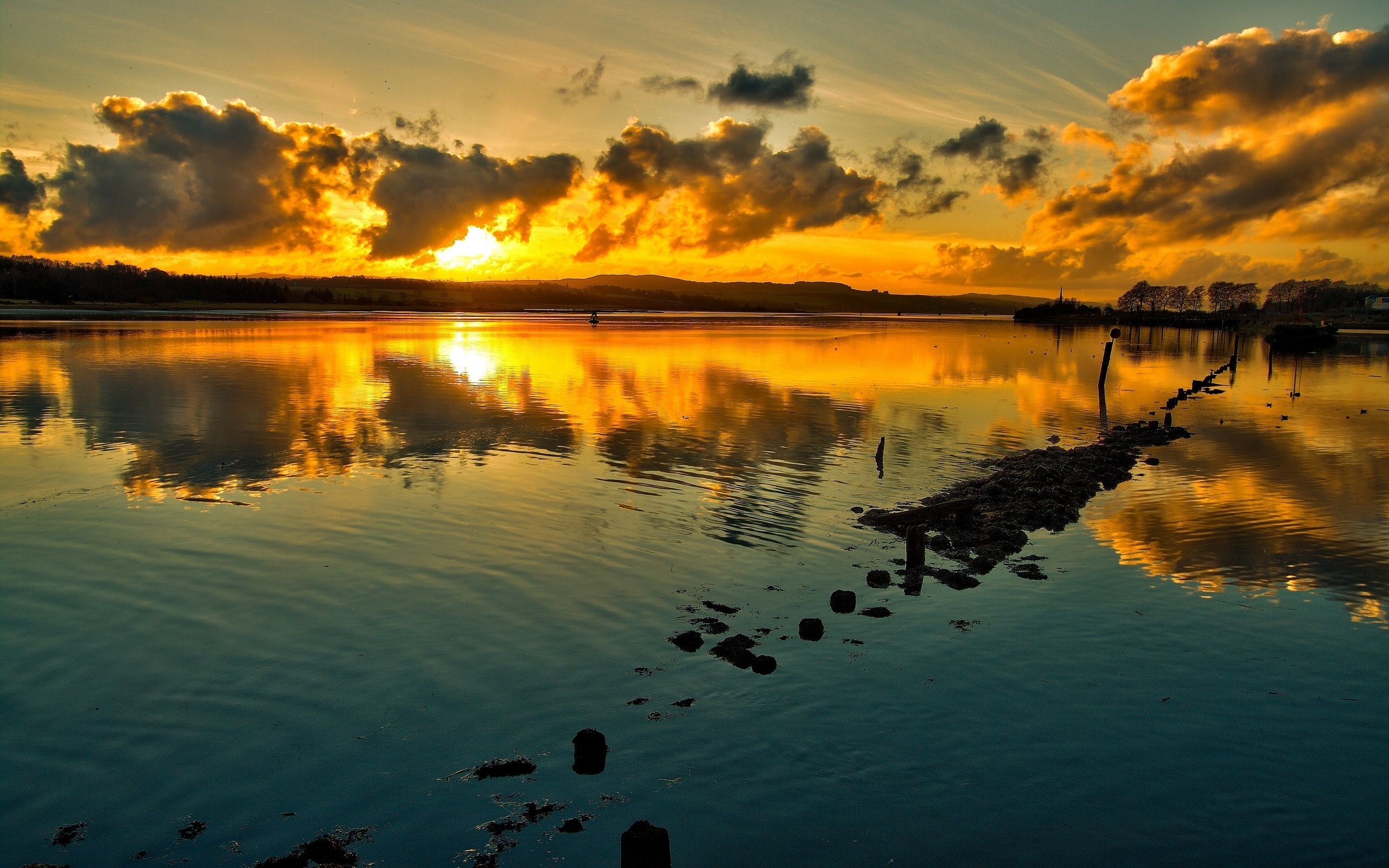 Reflection Of Sunset On Water Wallpapers