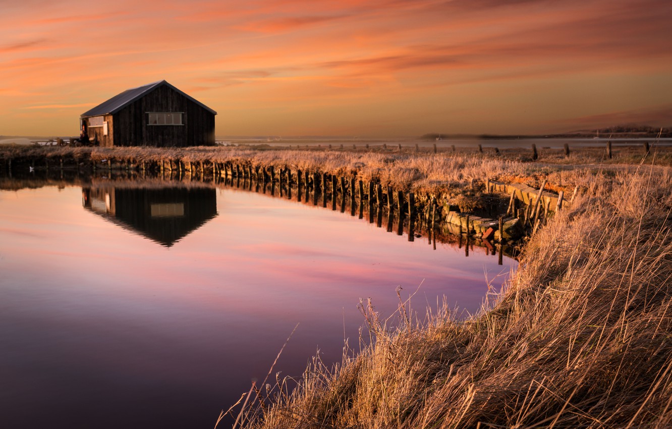 Reflection Of Sunset On Water Wallpapers