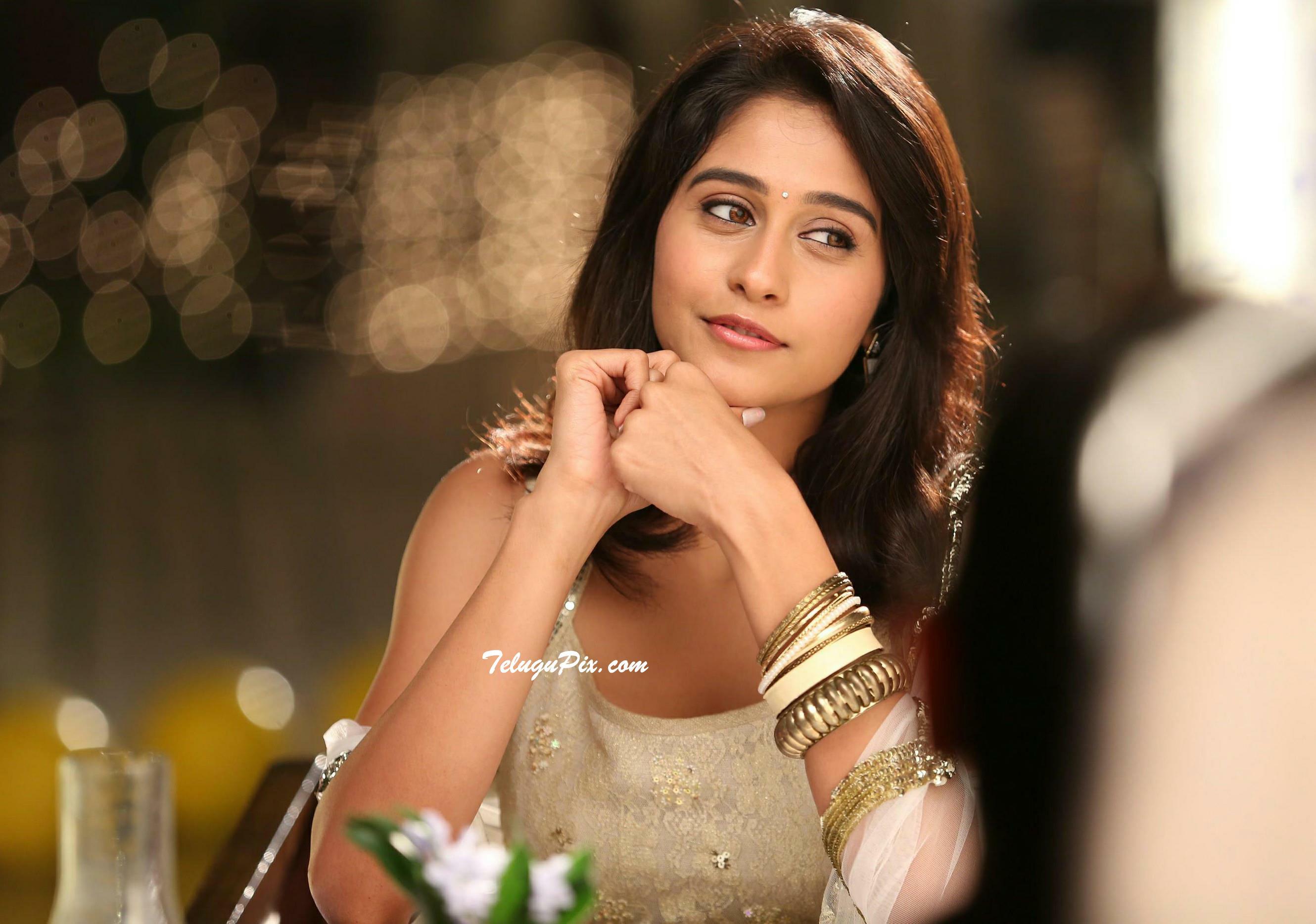 Regina Cassandra Wallpapers