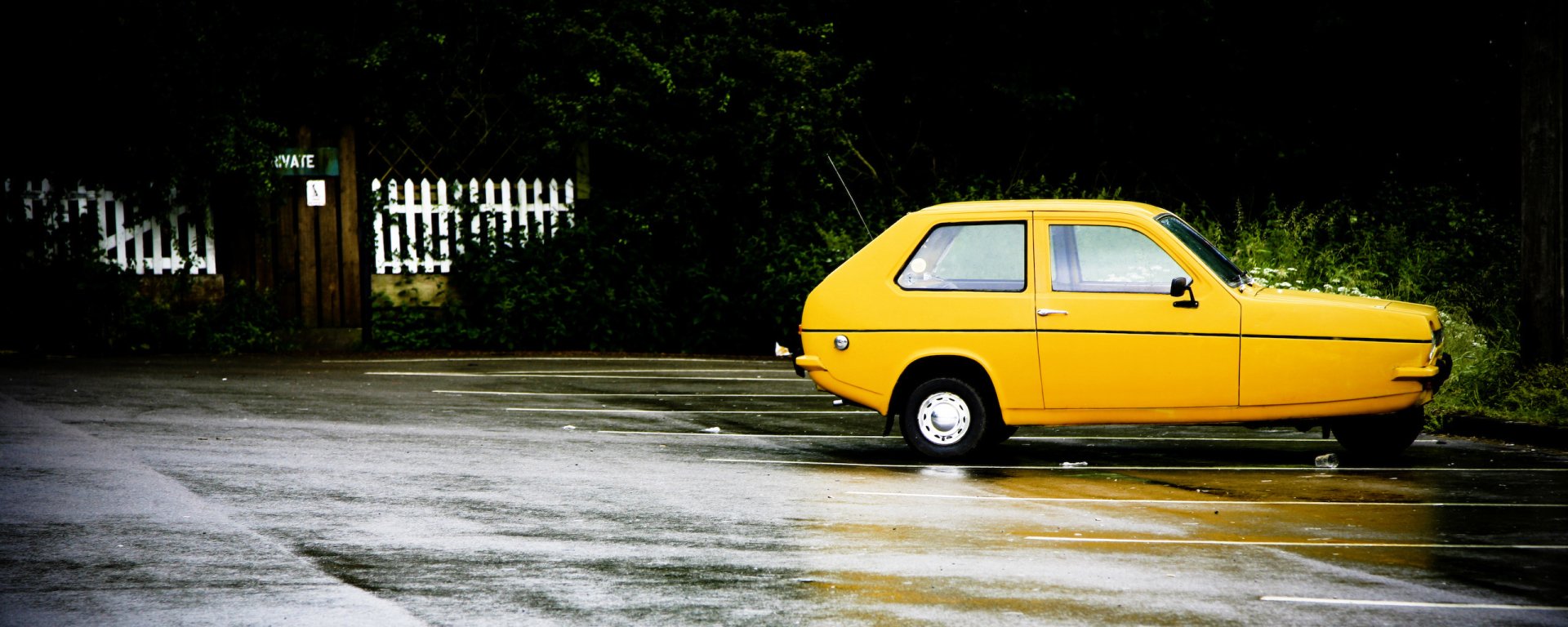 Reliant Robin Wallpapers